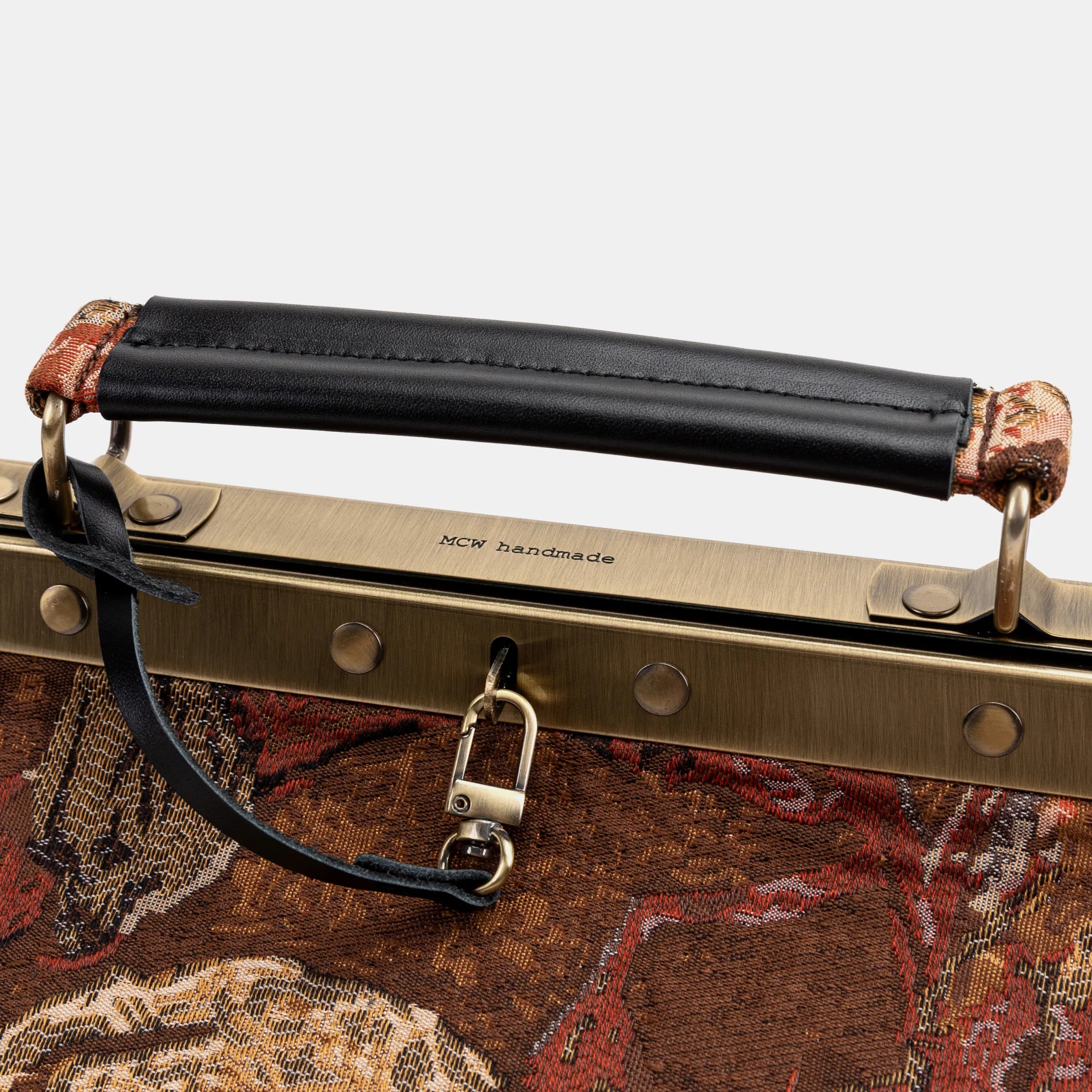 Abstract Brown Vivienne Carpet Purse Gladstone Bag of America logo