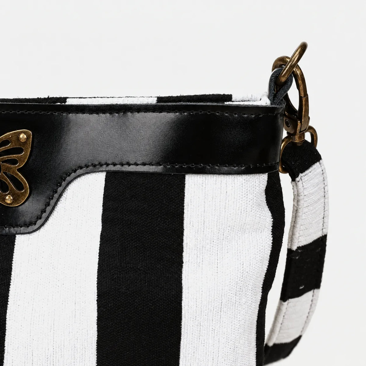 Black & White Beetlejuice Crossbody Carpet Bag of America detail