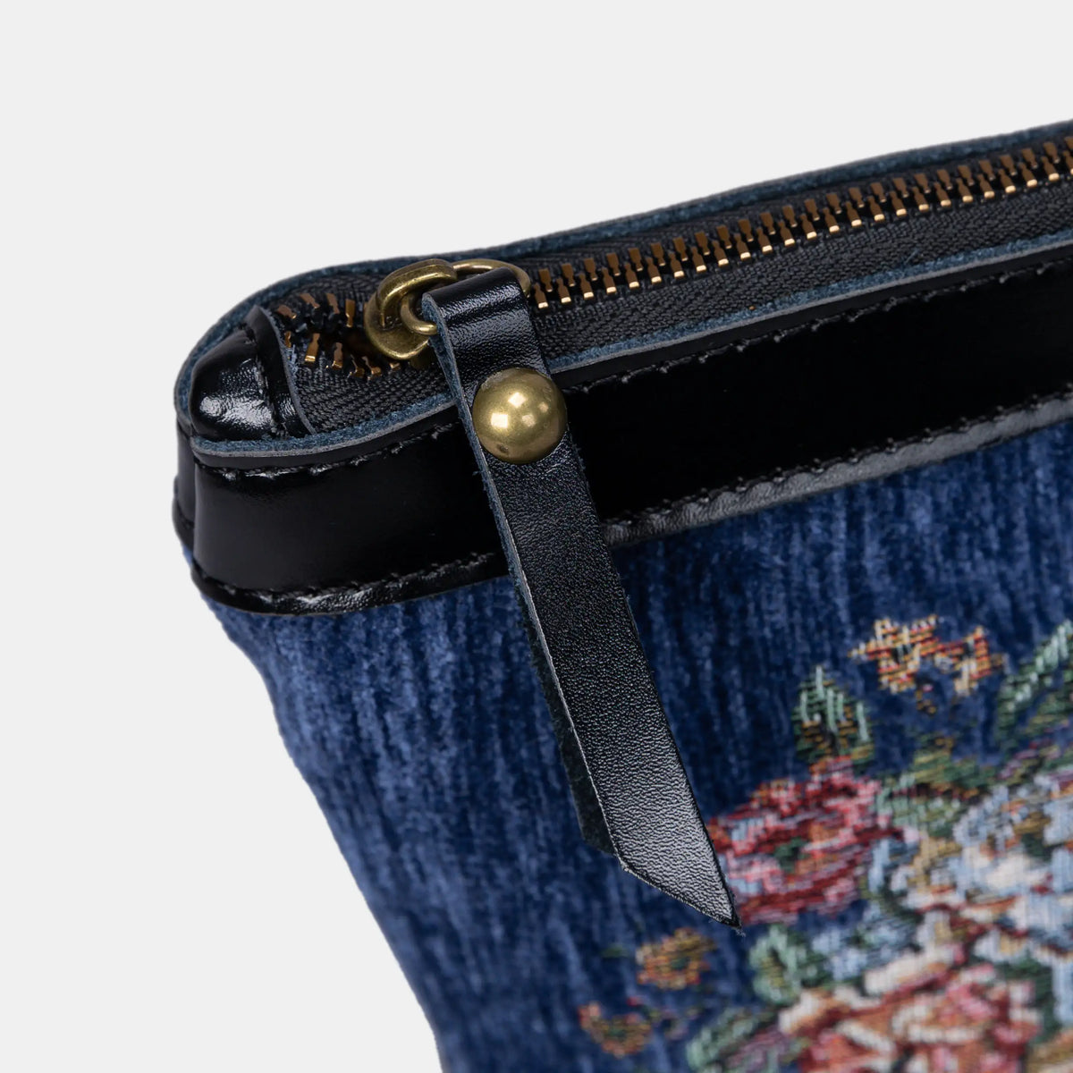Bouquet Blue Carpet Makeup Bag Carpetbag of America zipper
