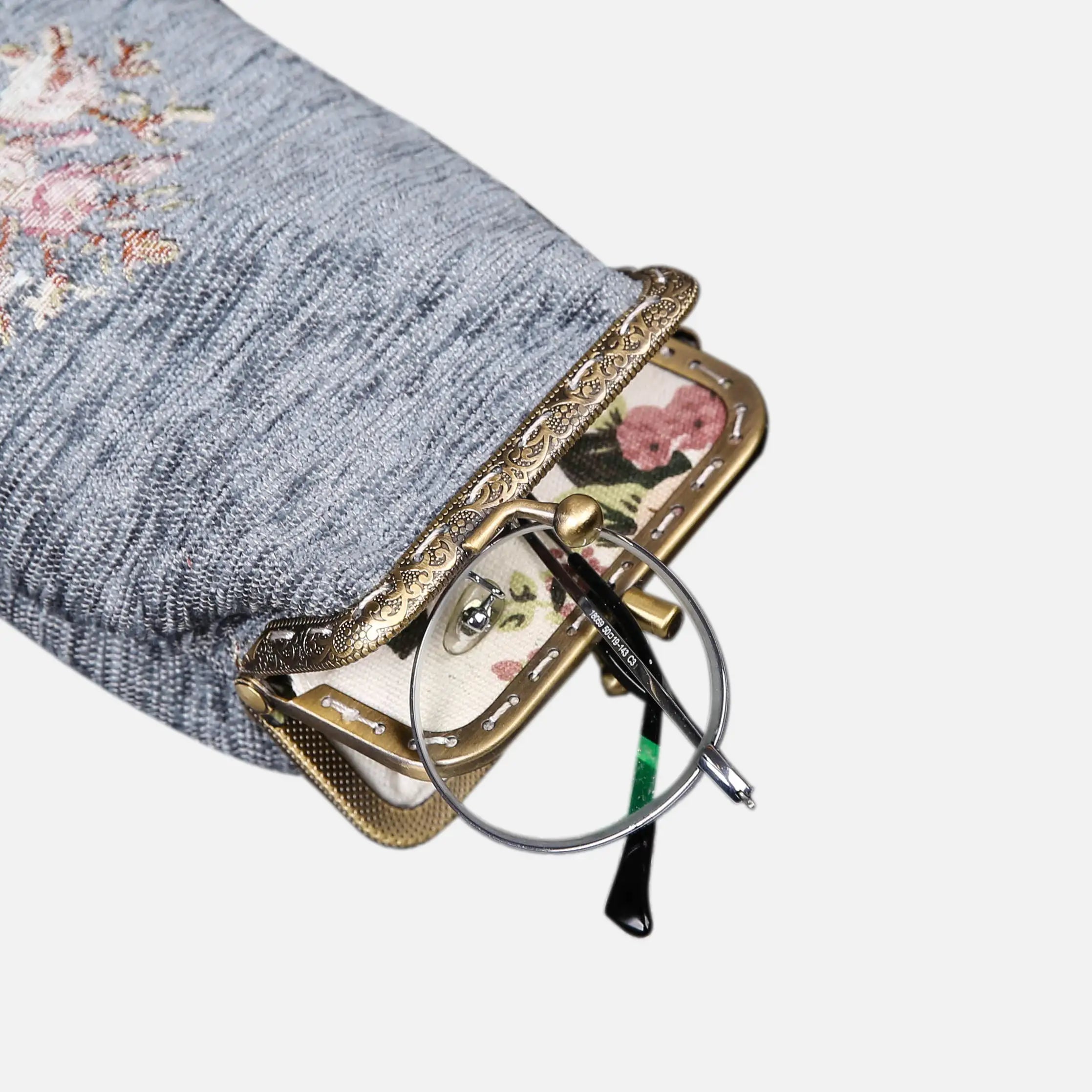 Bouquet Pattern Carpet Eyeglasses Case of America details-3