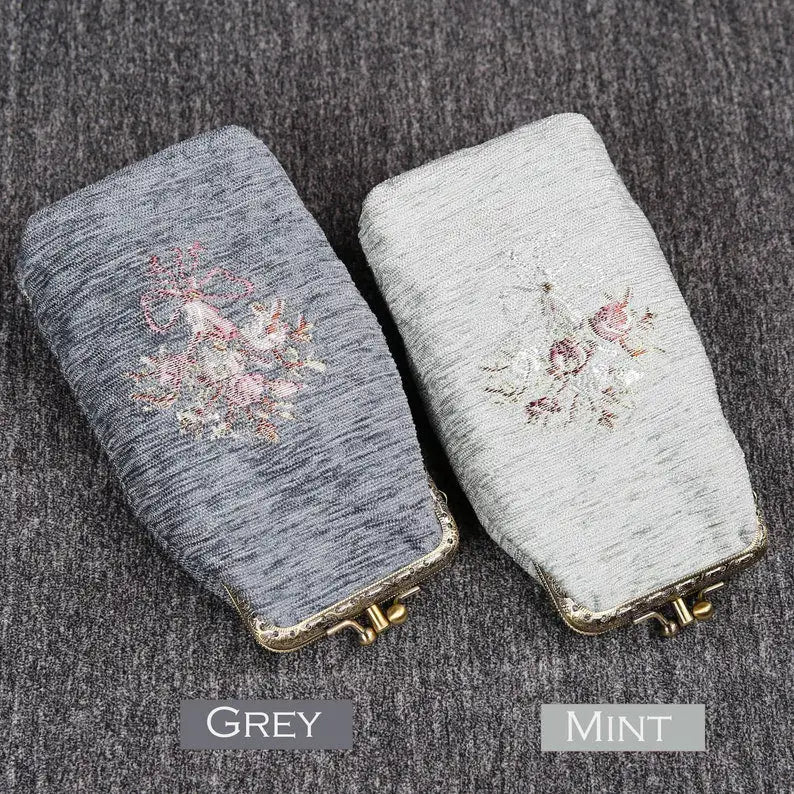 Bouquet Pattern Carpet Eyeglasses Case of America group photo-6
