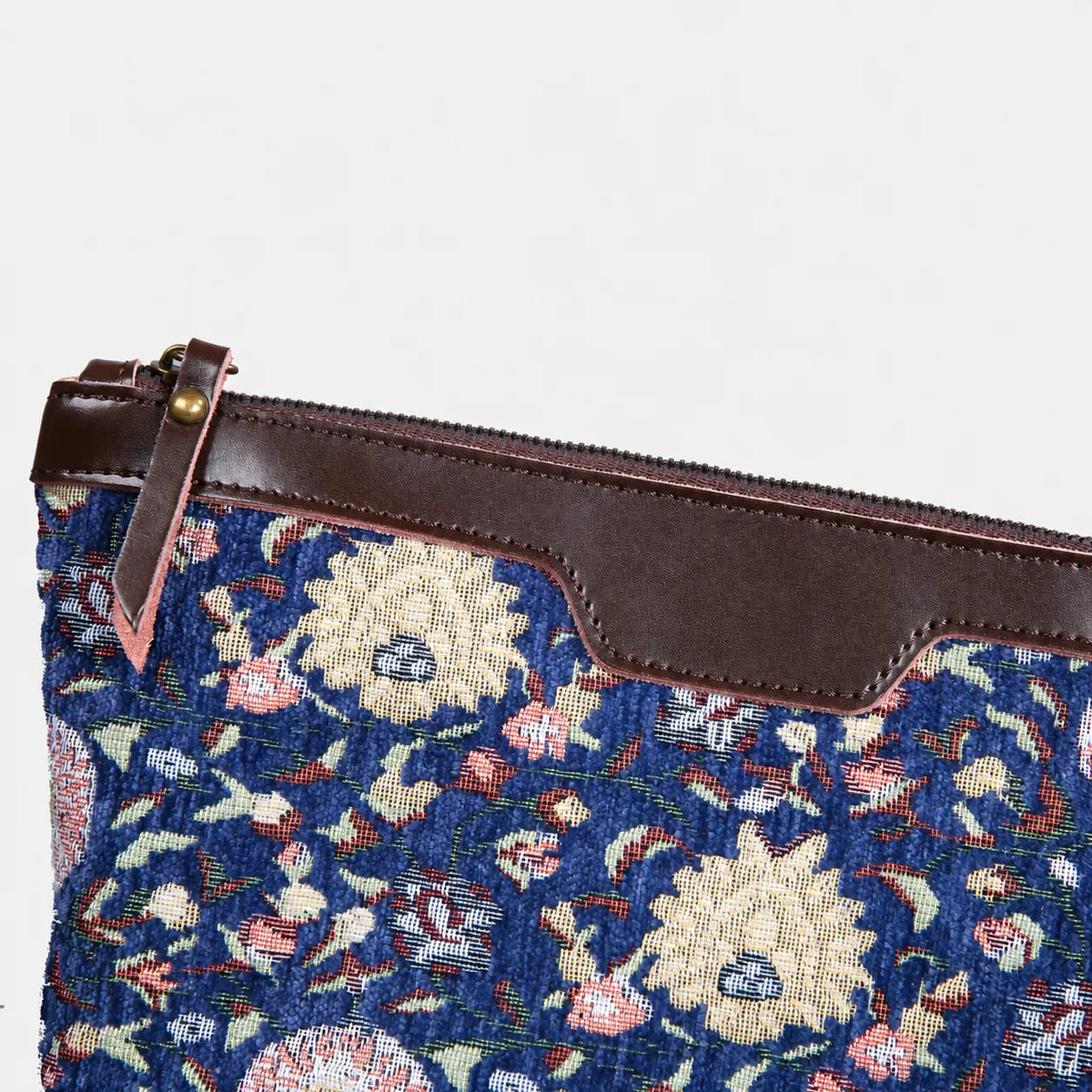 Bouquet Blue Carpet Makeup Bag Carpetbag of America details