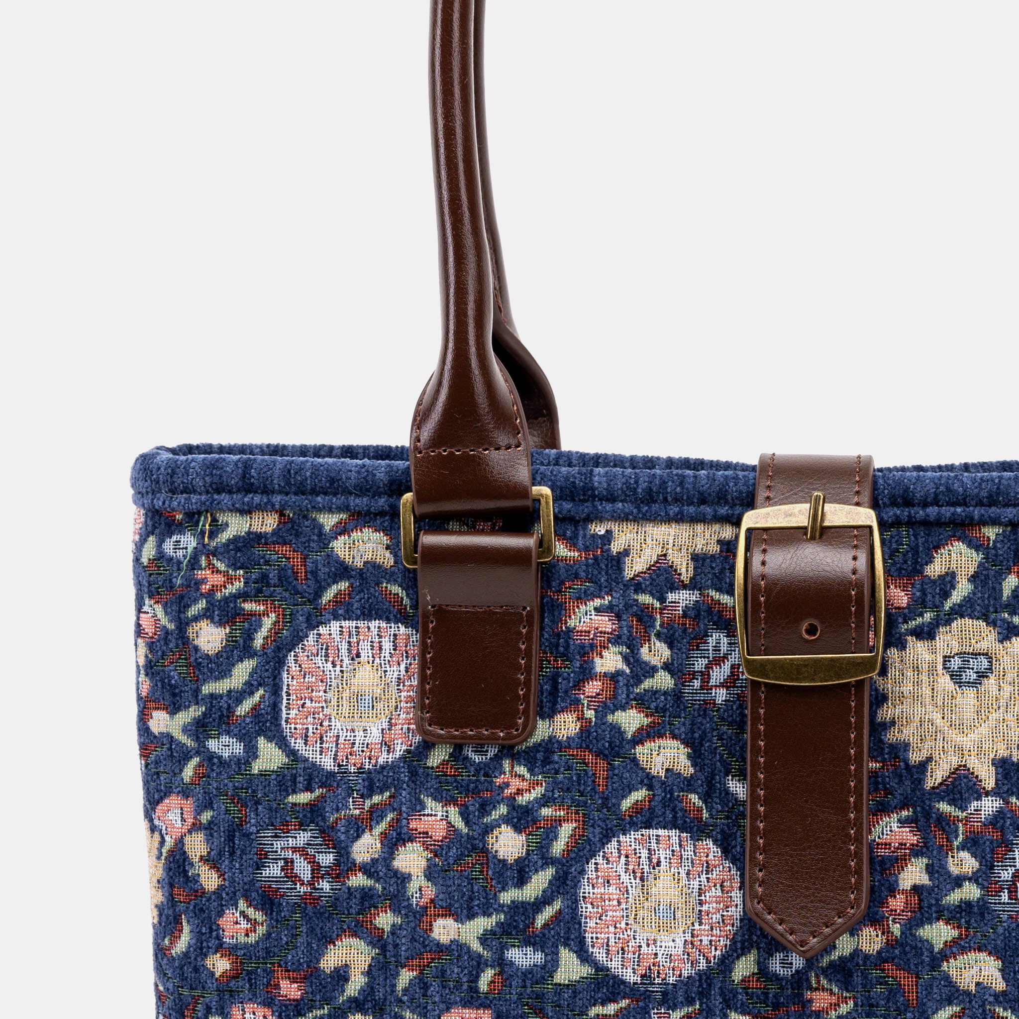 Bouquet Rose Blue Everyday Tote Bag Carpetbag of America detail