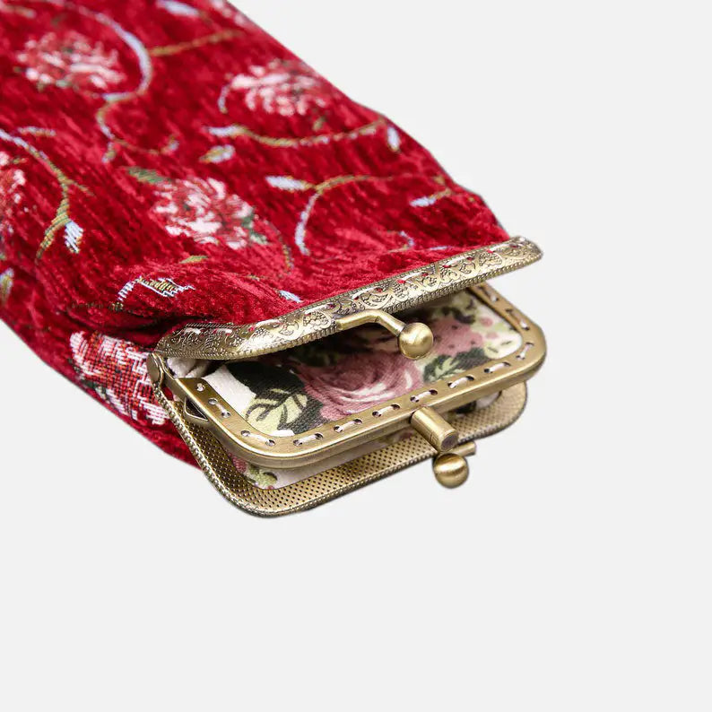 Rose Series Red Carpet Eyeglasses Case of America the metal clamp opens-2