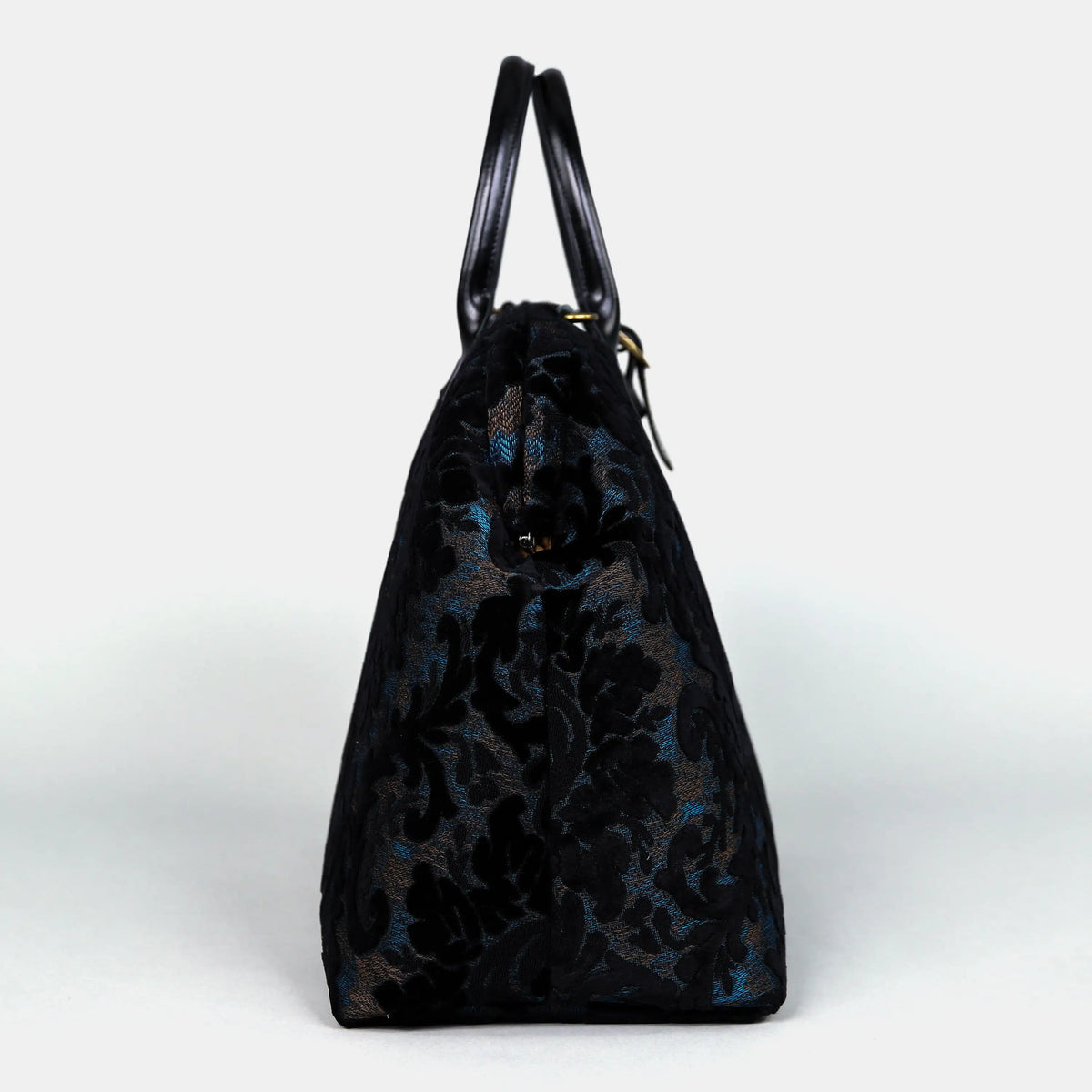 Burnout Velvet Black Mary Poppins Weekender Carpetbag of America side
