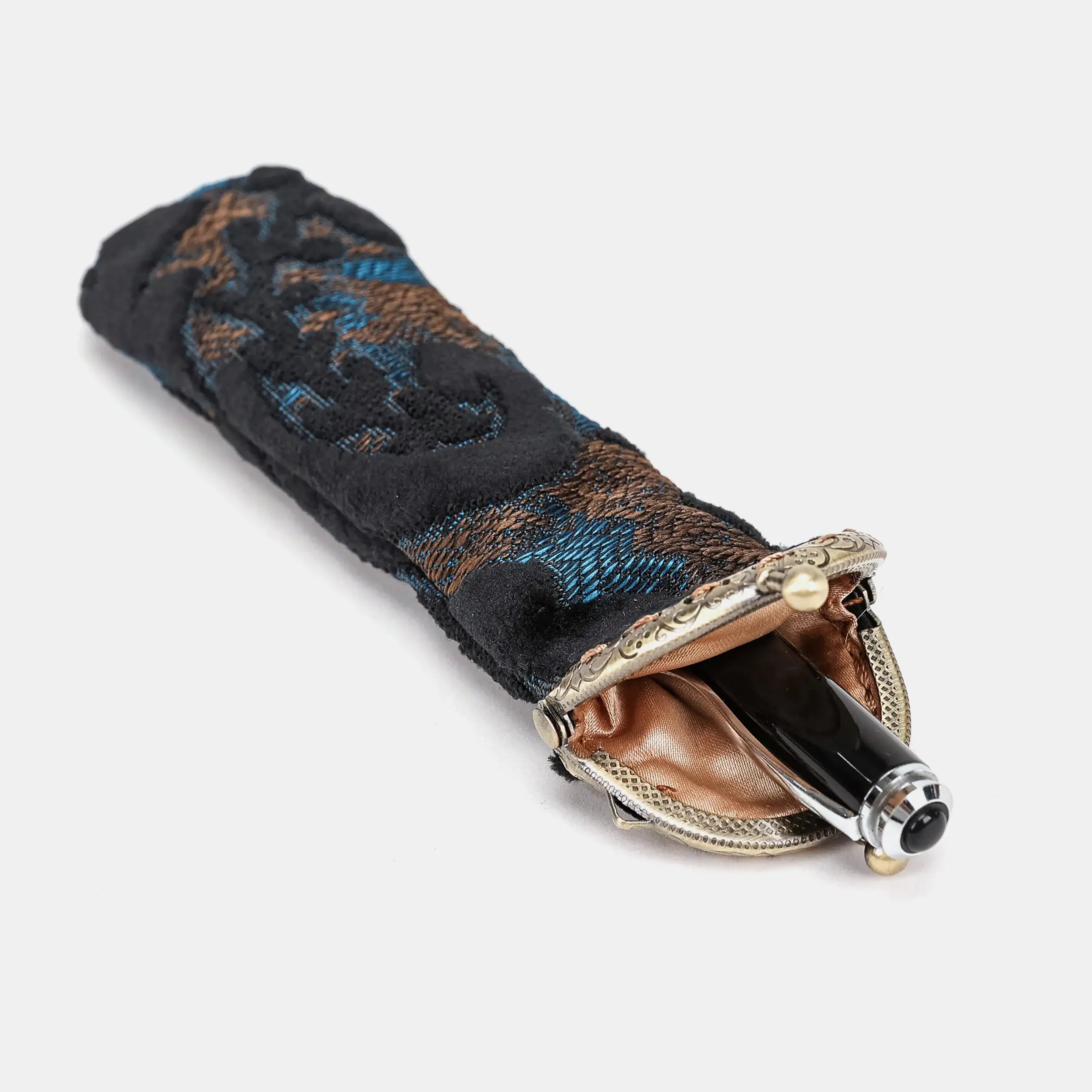 Burnout Velvet Black Solo Pen Case Carpetbag of America in use