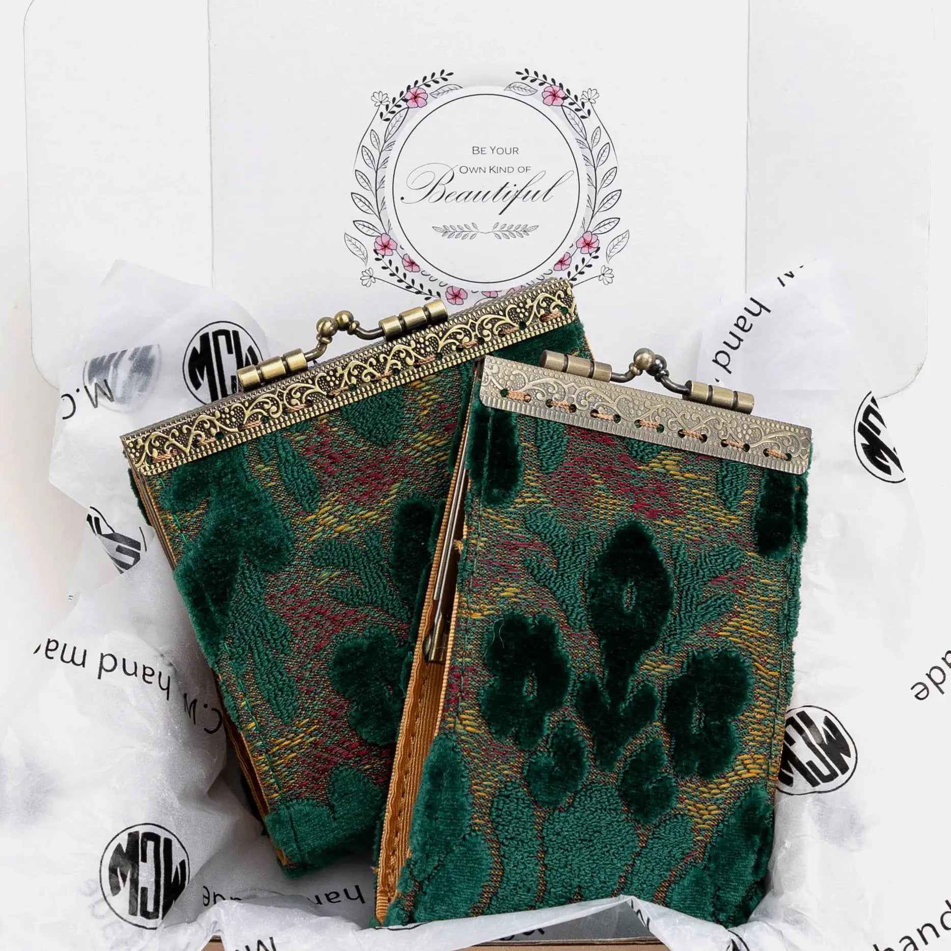 Damask Velvet Hunter Green Card Wallet of America package