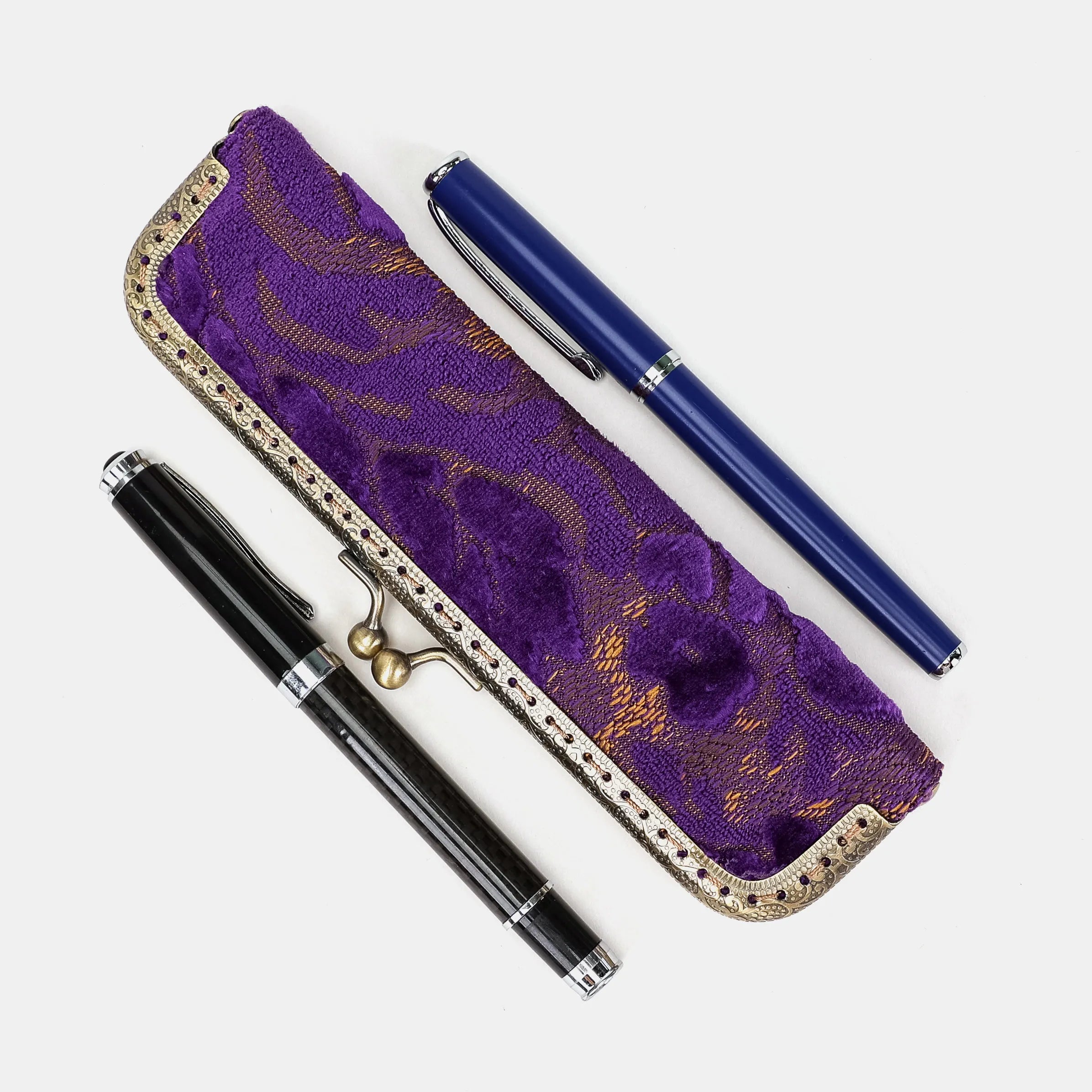 Burnout velvet Purple Duo Pen Case Carpetbag of America side