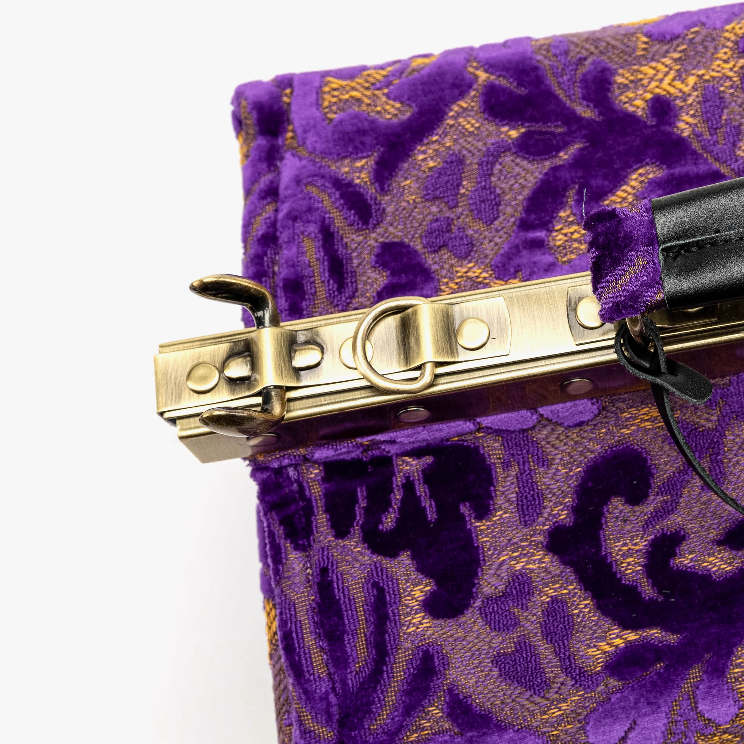 Burnout Velvet Purple Genevieve Carpet Gladstone Bag of America frame