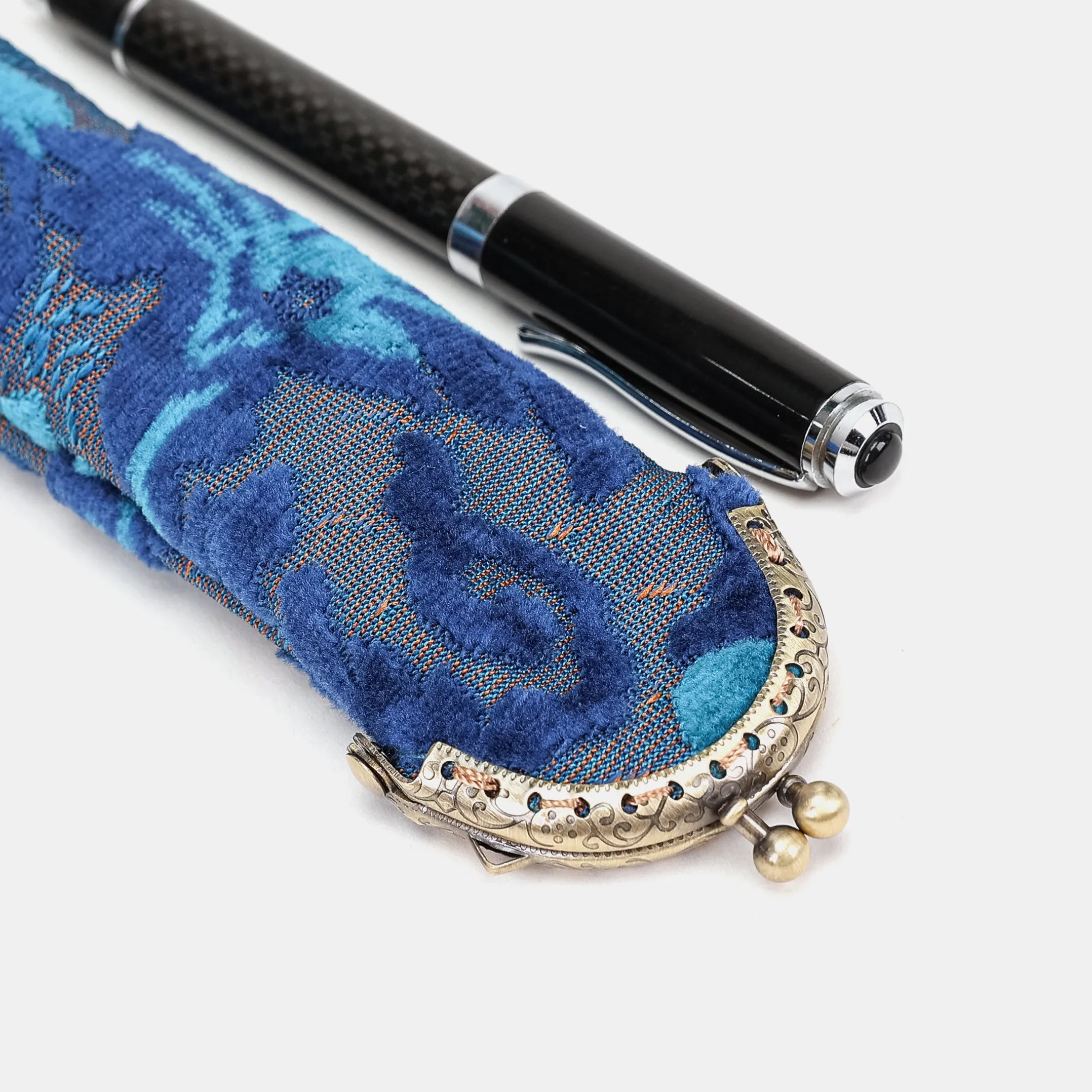 Burnout Velvet Revival Aqua Solo Pen Case Carpetbag of America metal frame