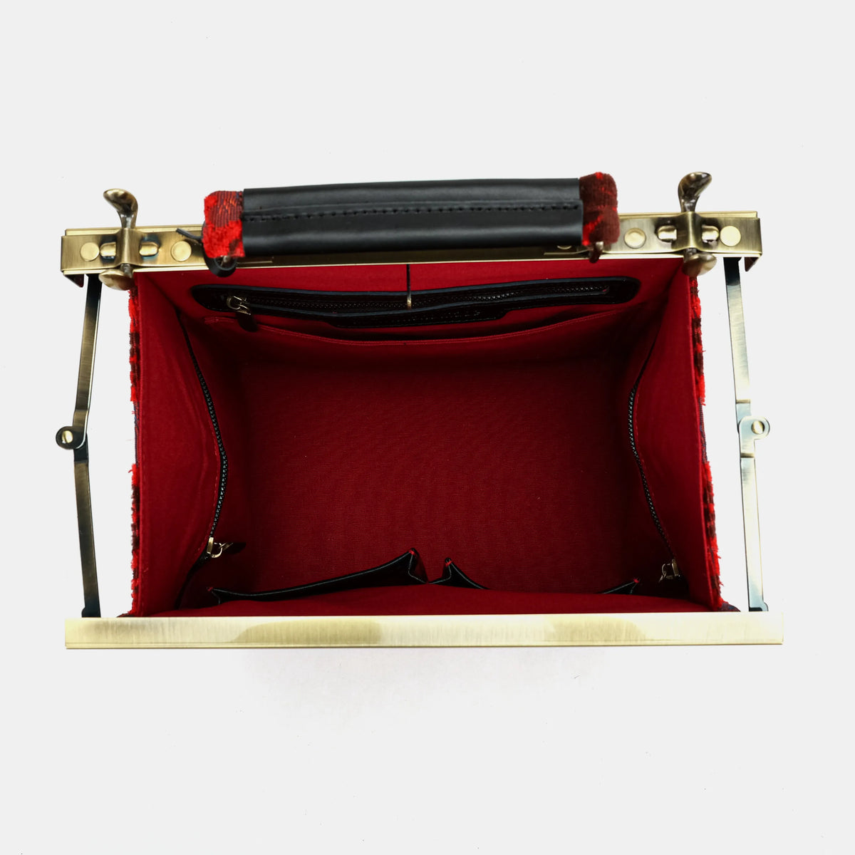 Burnout Velvet Revival Scarlet Cecile Carpet Purse Gladstone Bag inside