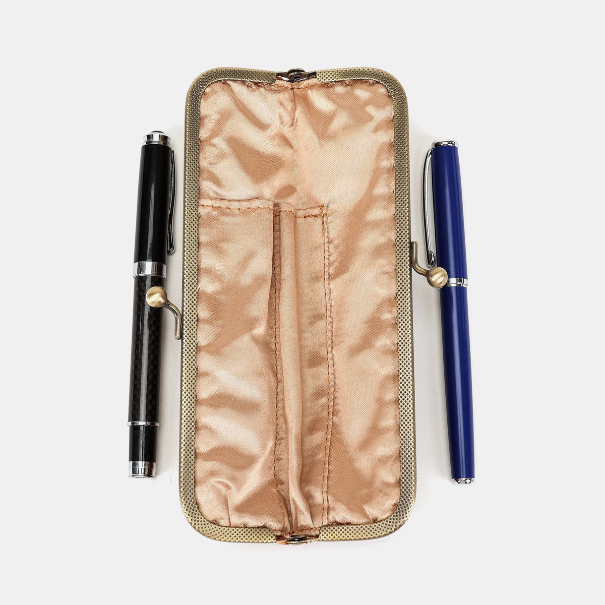 Revival Sienna Duo Pen Case Carpetbag of America open