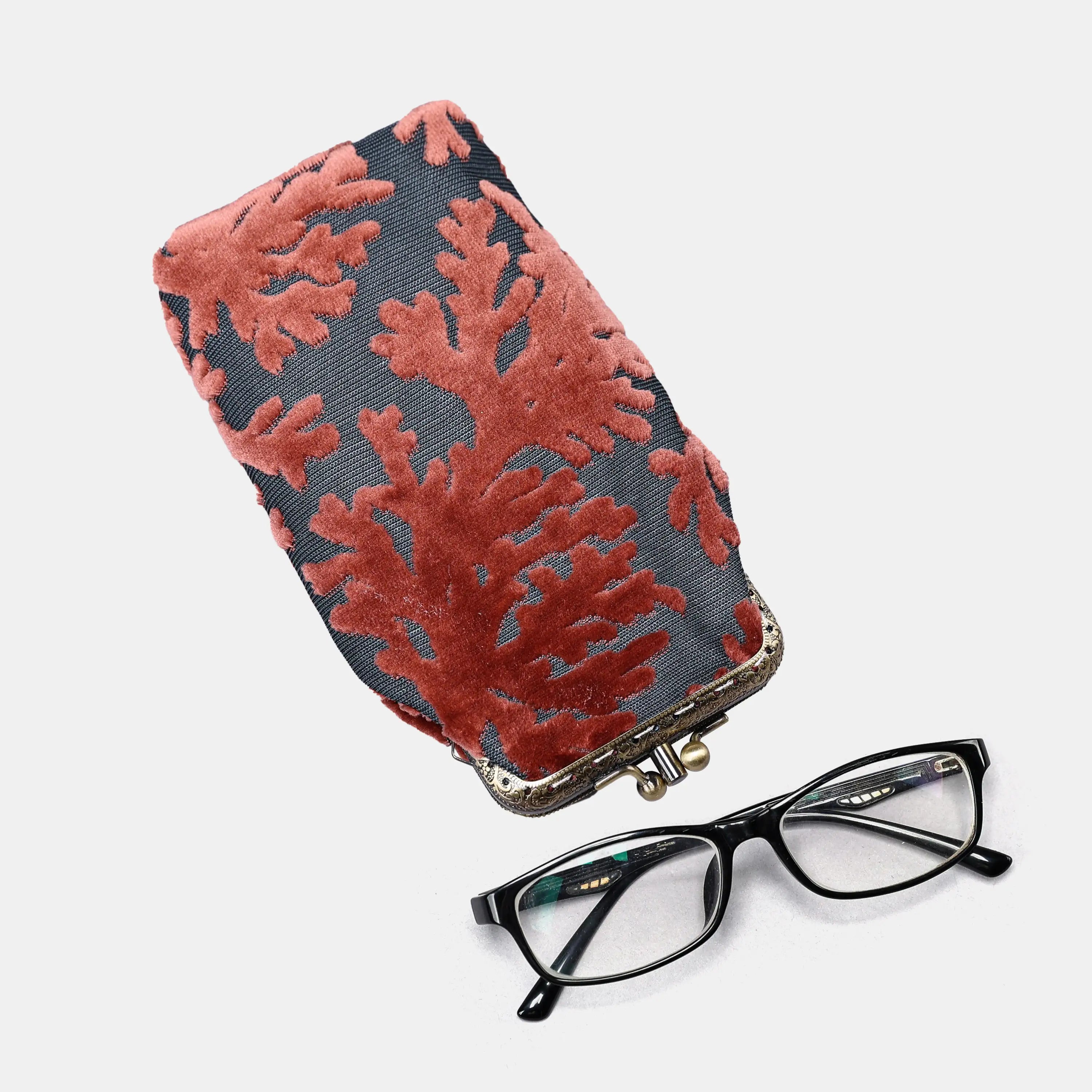 St Tropez Scuba Coral Carpet Eyeglasses Case of America with glasses-2