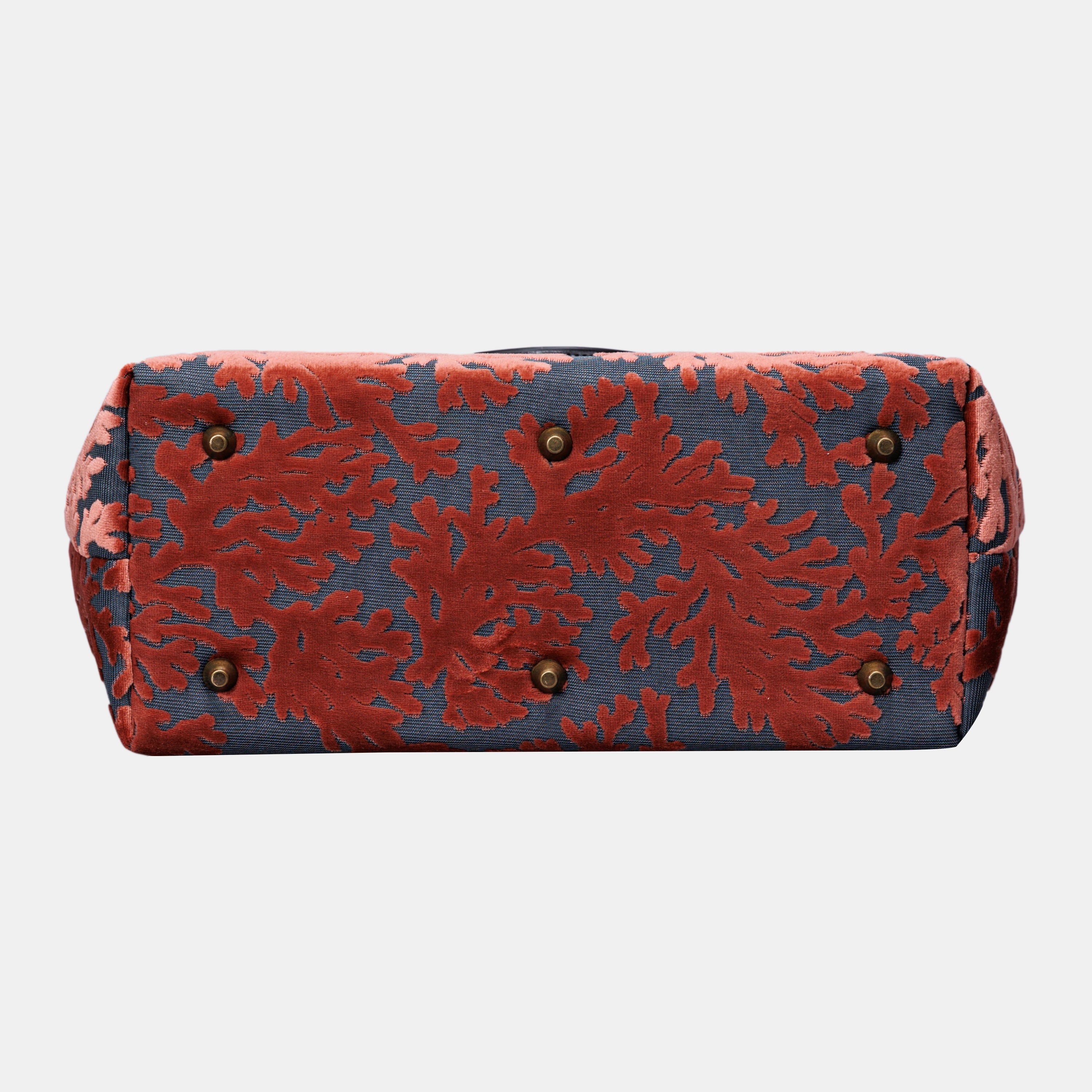 St Tropez Scuba Coral Carpet Tote Shopper carpet bag of America bottom