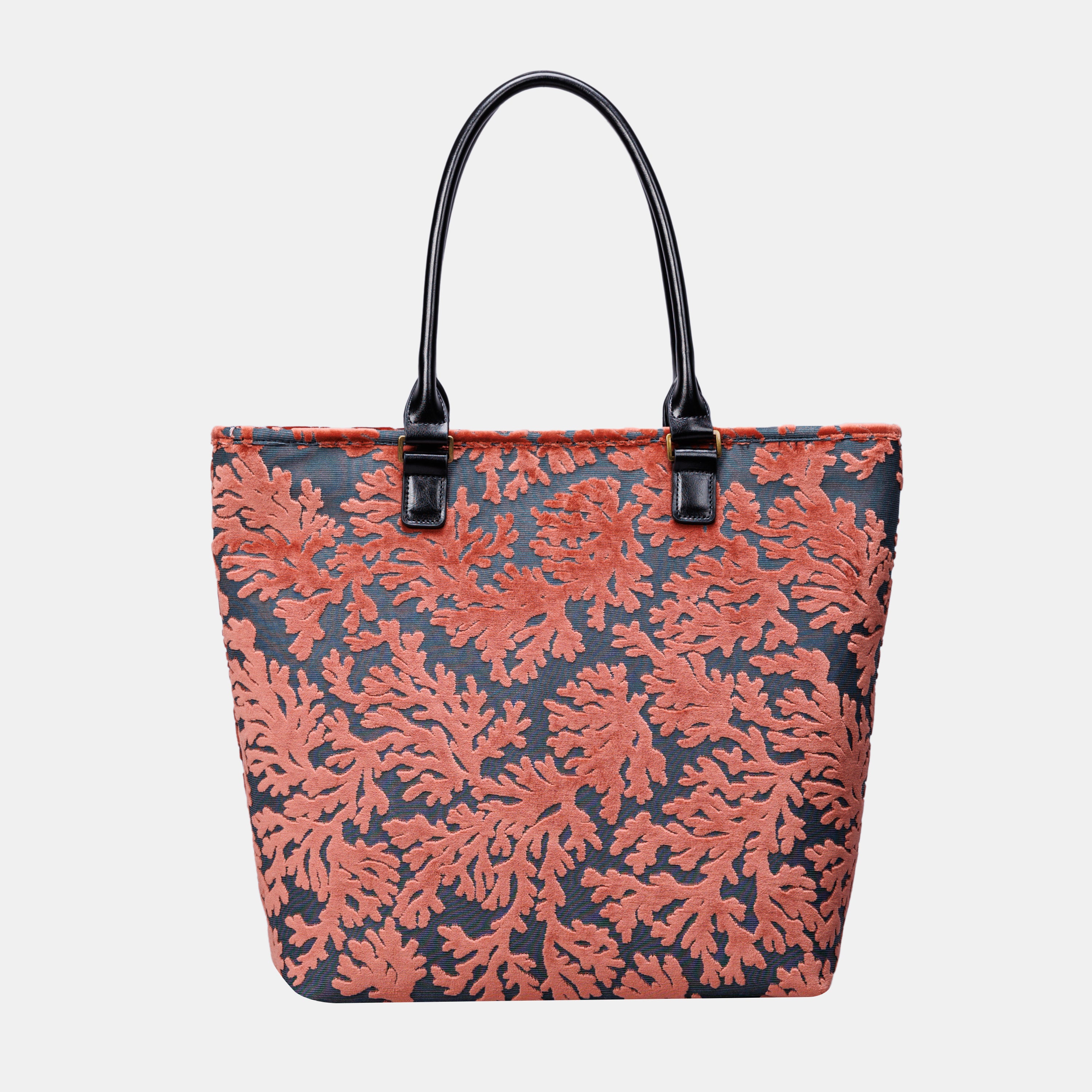St Tropez Scuba Coral Carpet Tote Shopper carpet bag of America back