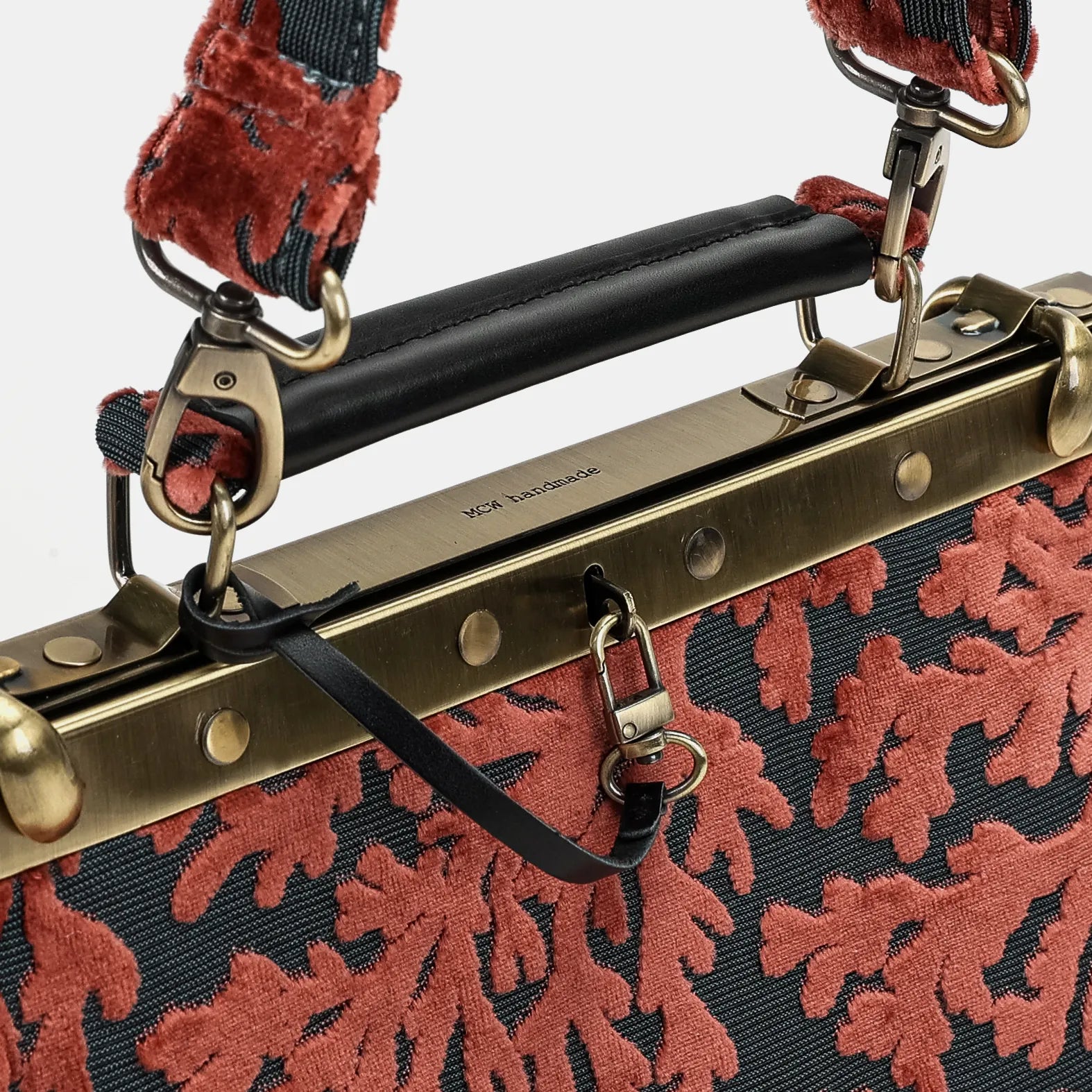 Burnout velvet St Tropez Scuba Coral Cecile Carpet Purse Gladstone Bag of America logo
