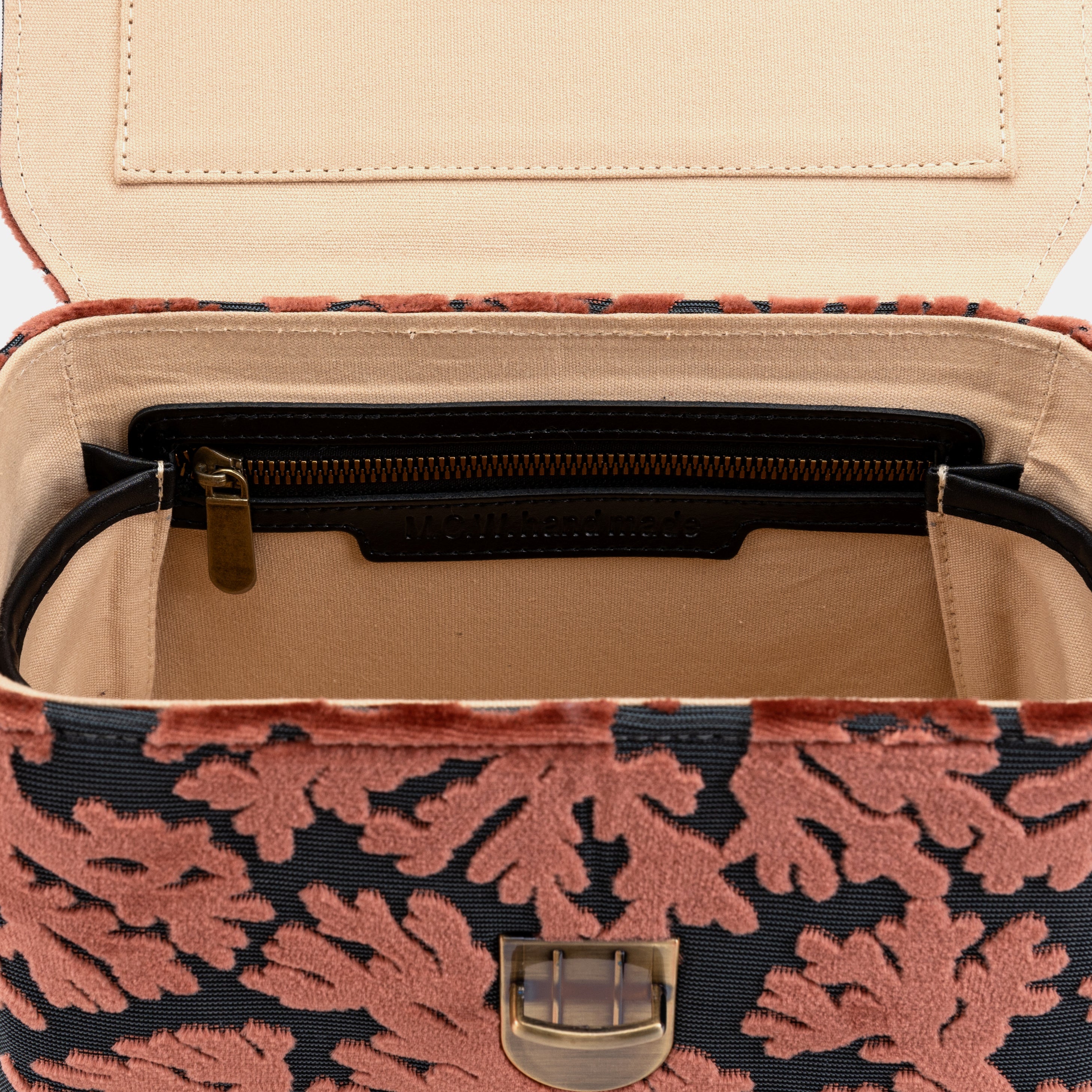 Burnout Velvet St Tropez Scuba Coral Clara Medium Train Case Purse of America inside pocket
