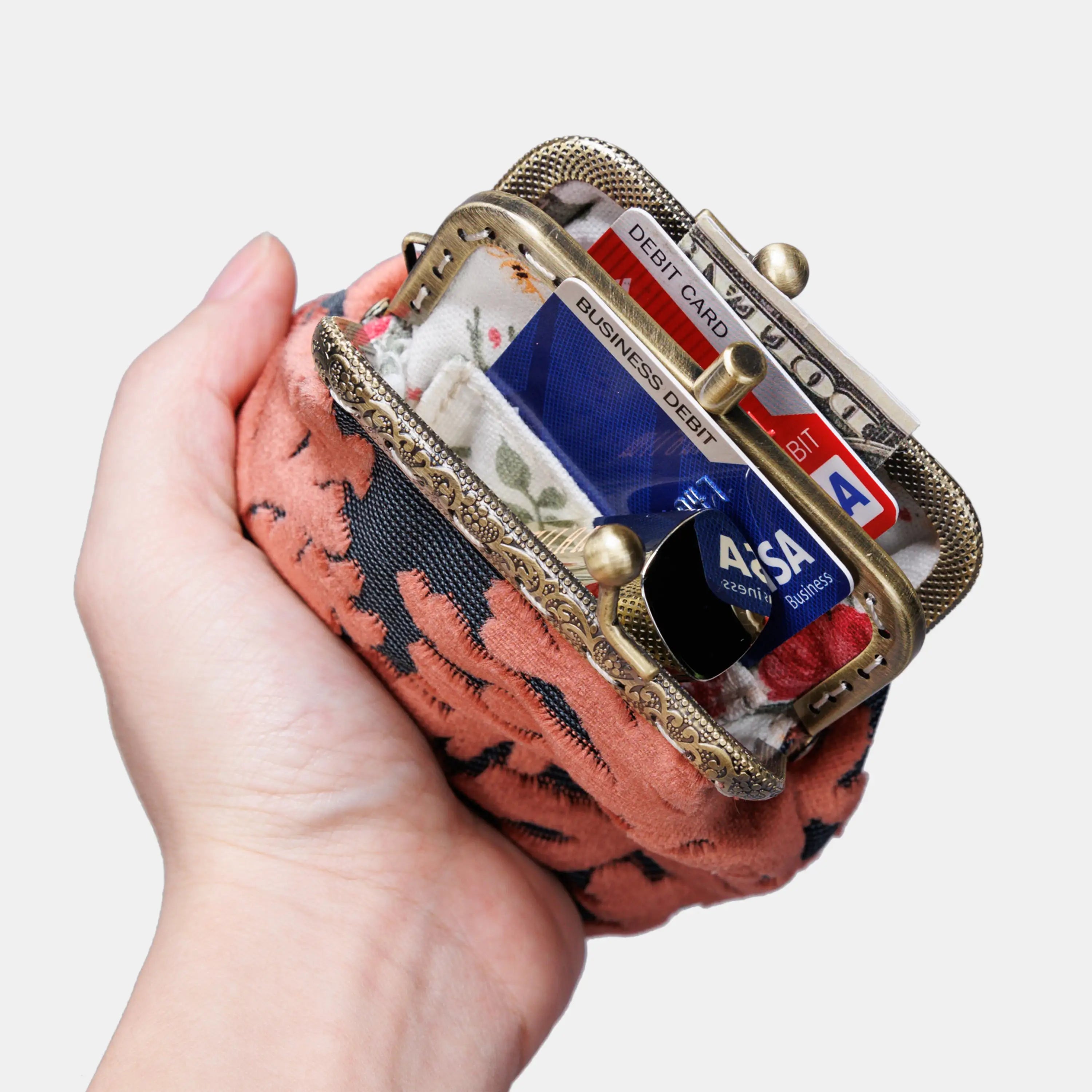 St Tropez Scuba Coral Double Kiss Clasp Coin Purse of America in use-1