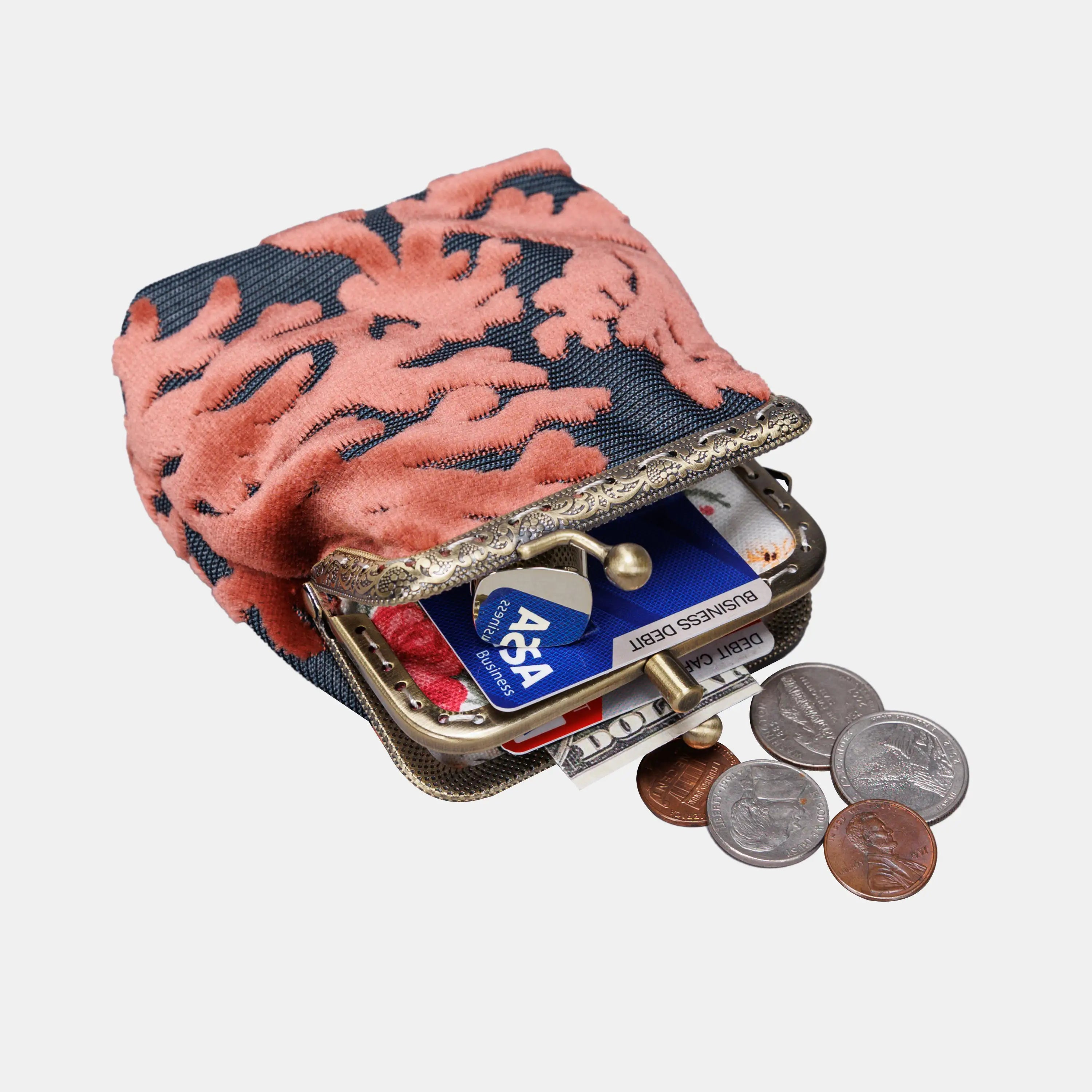 St Tropez Scuba Coral Double Kiss Clasp Coin Purse of America in use-4