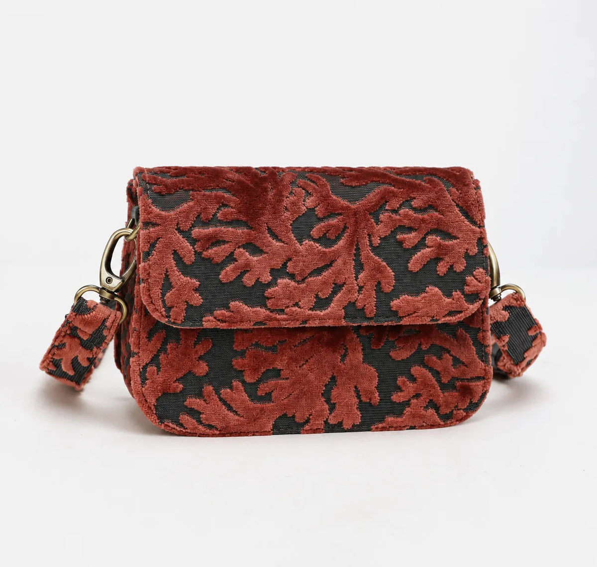 St Tropez Scuba Coral Flap Crossbody Bag carpet bag of America main