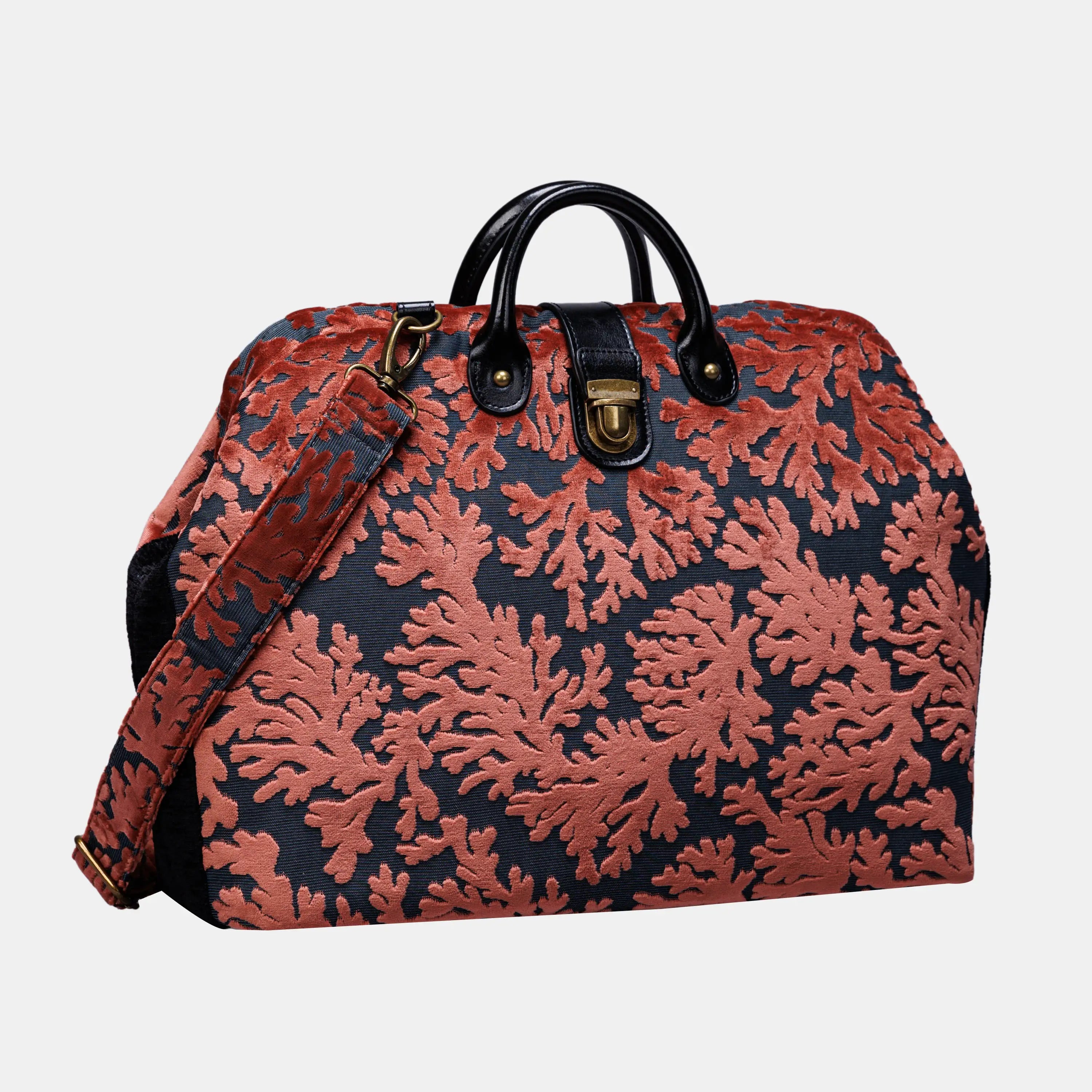 St Tropez Scuba Coral carpet bag of America Front side