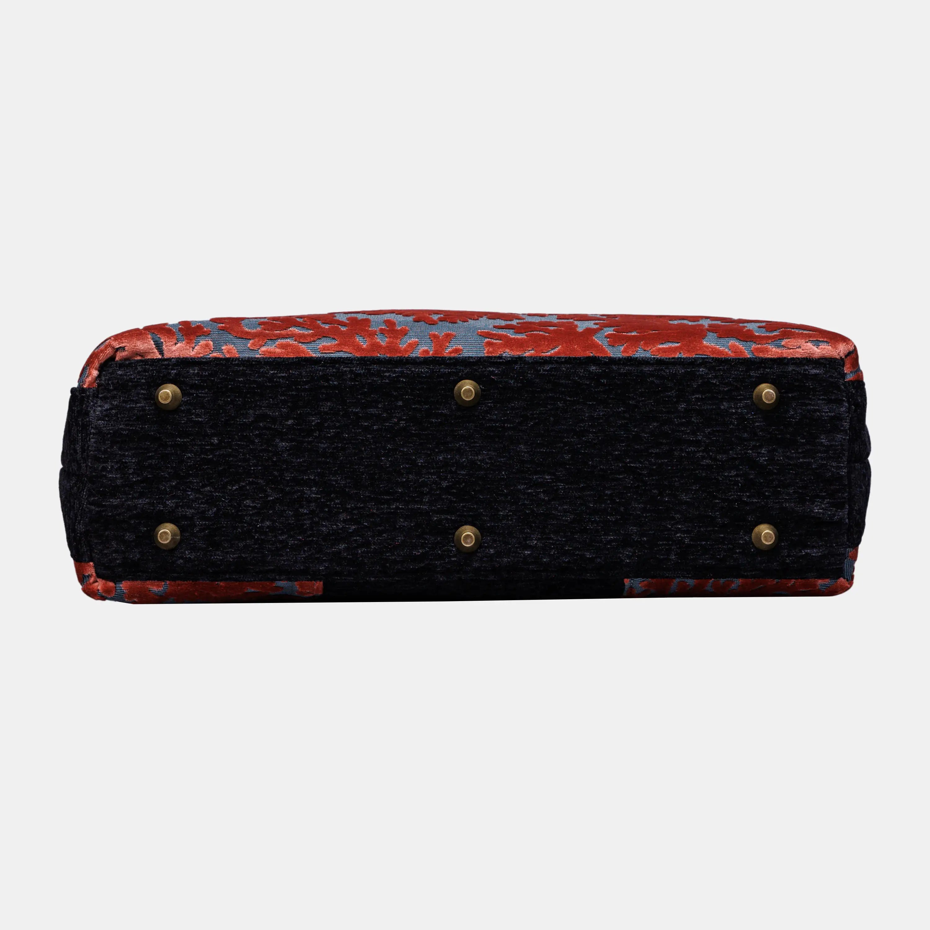 St Tropez Scuba Coral carpet bag of America bottom