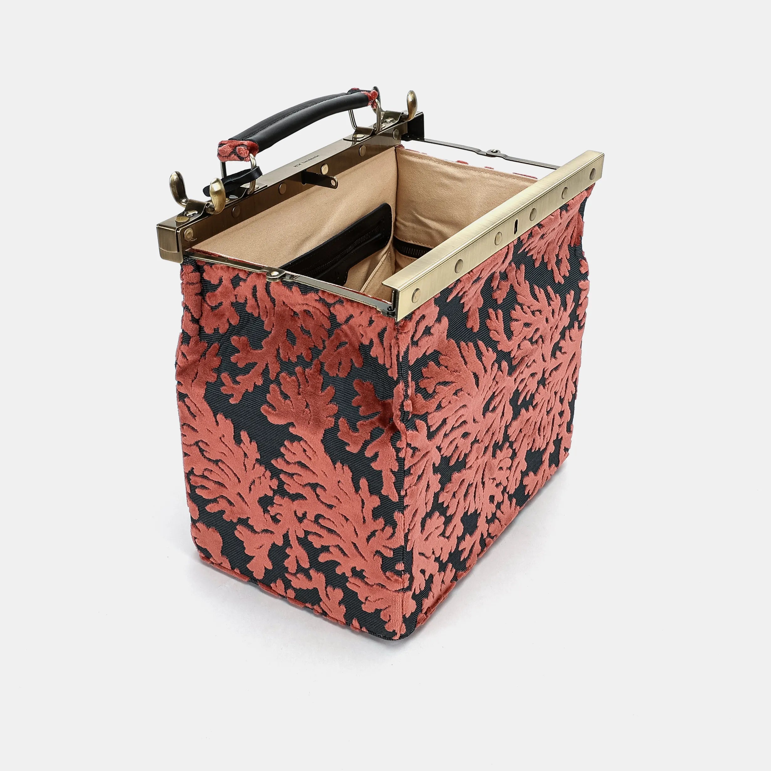 Burnout velvet St Tropez Scuba Coral Vivienne Carpet Purse Gladstone Bag of America open and stand