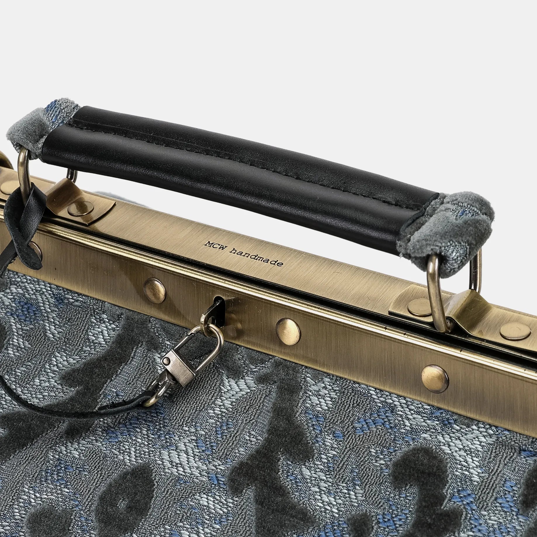 Burnout Velvet Steel Blue Vivienne Carpet Purse Gladstone Bag America logo