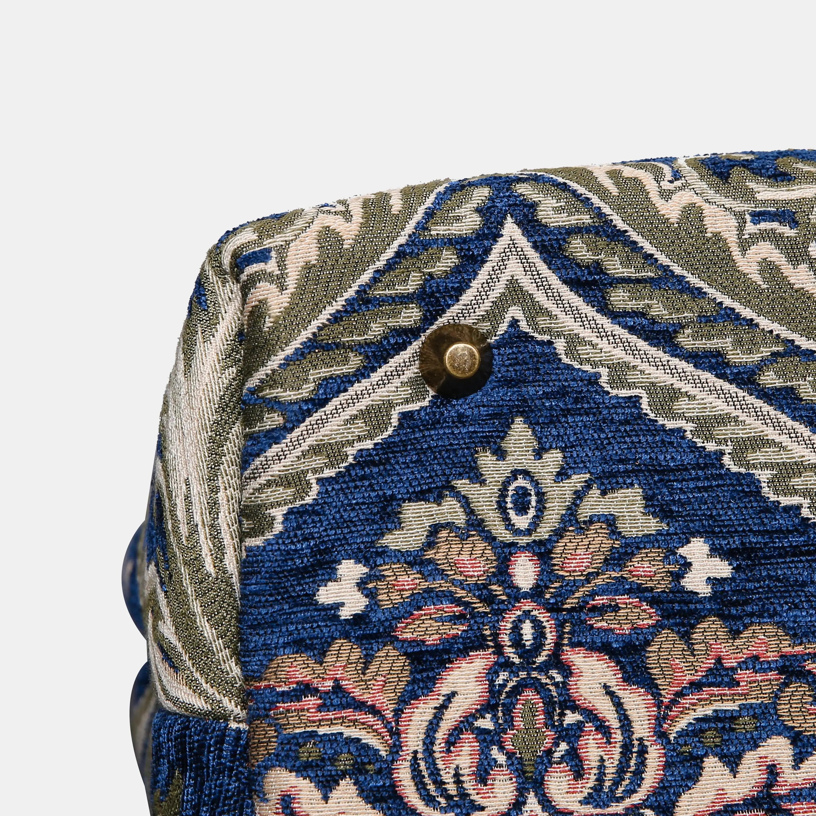 Elizabeth Blue Mary Poppins Weekender Carpetbag of America bottom