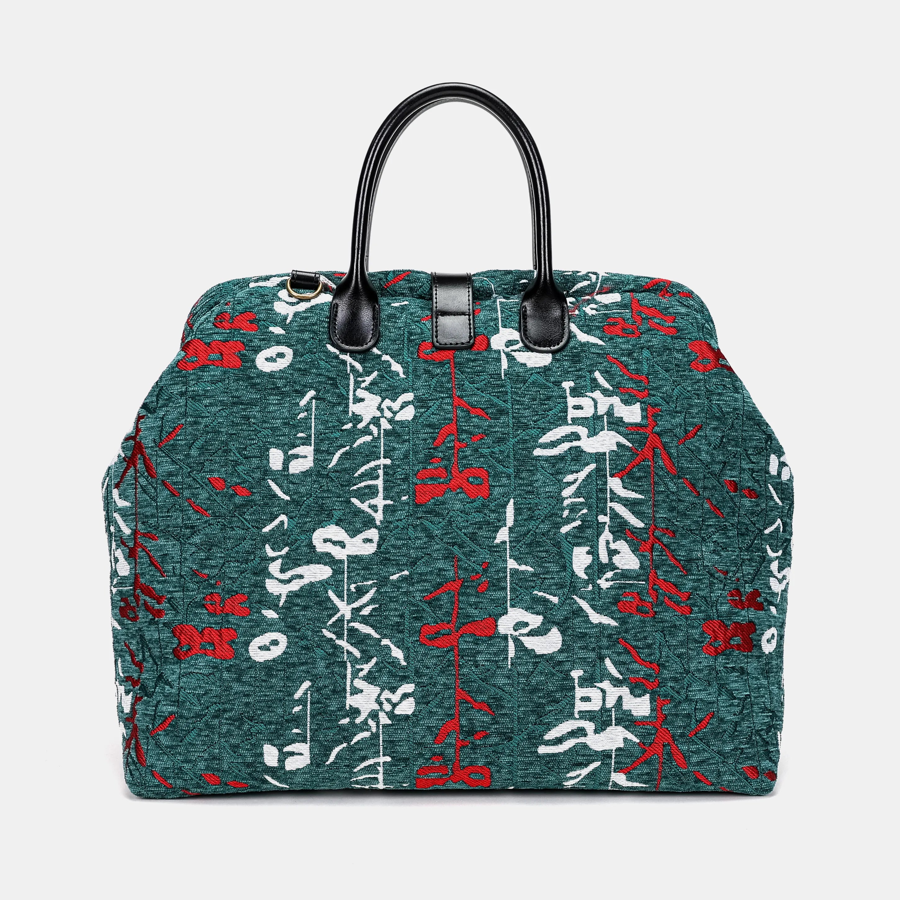 MCO Orlando Airport Mary Poppins Weekender Carpetbag of America back