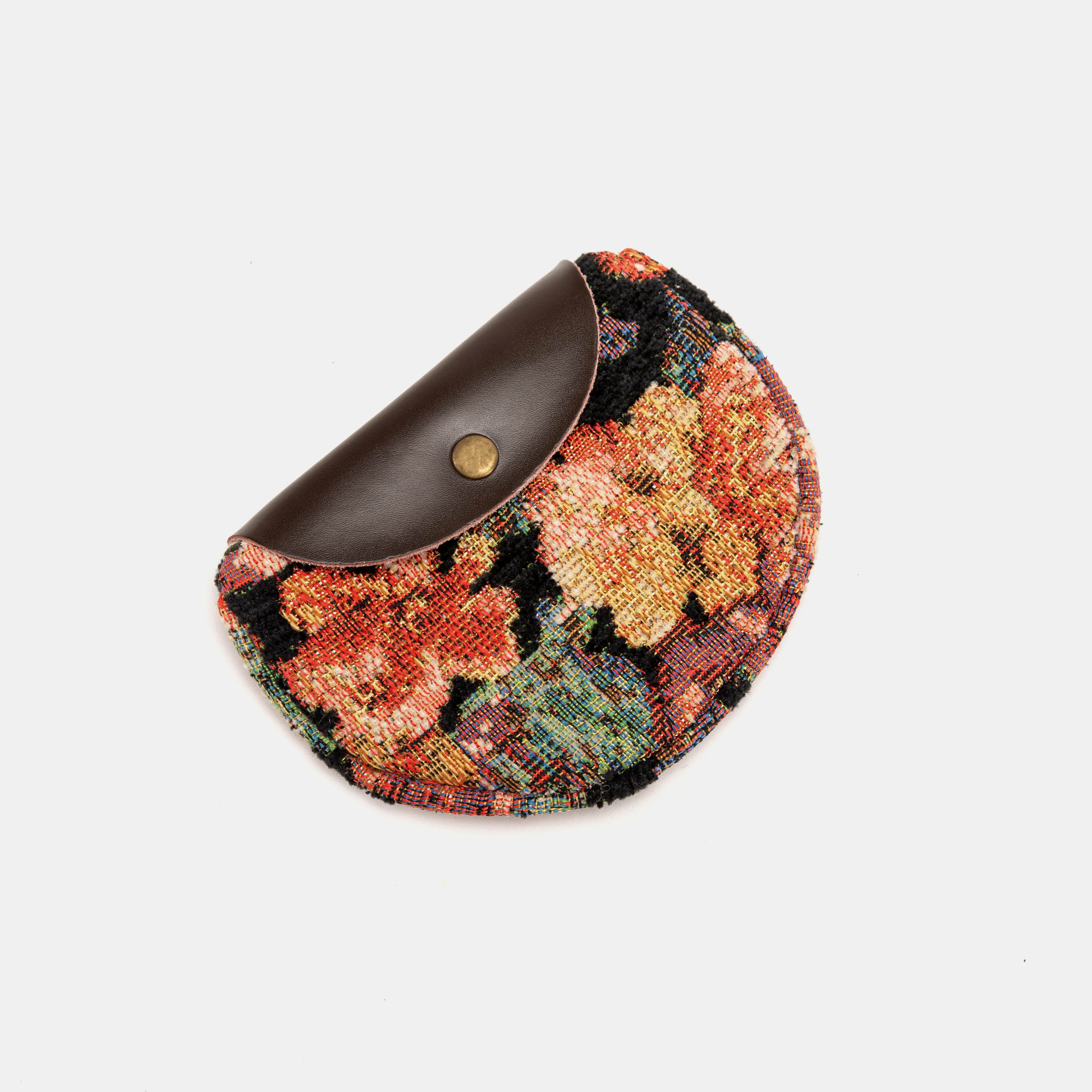 Floral Rose Rosary Bag Carpetbag of America closing