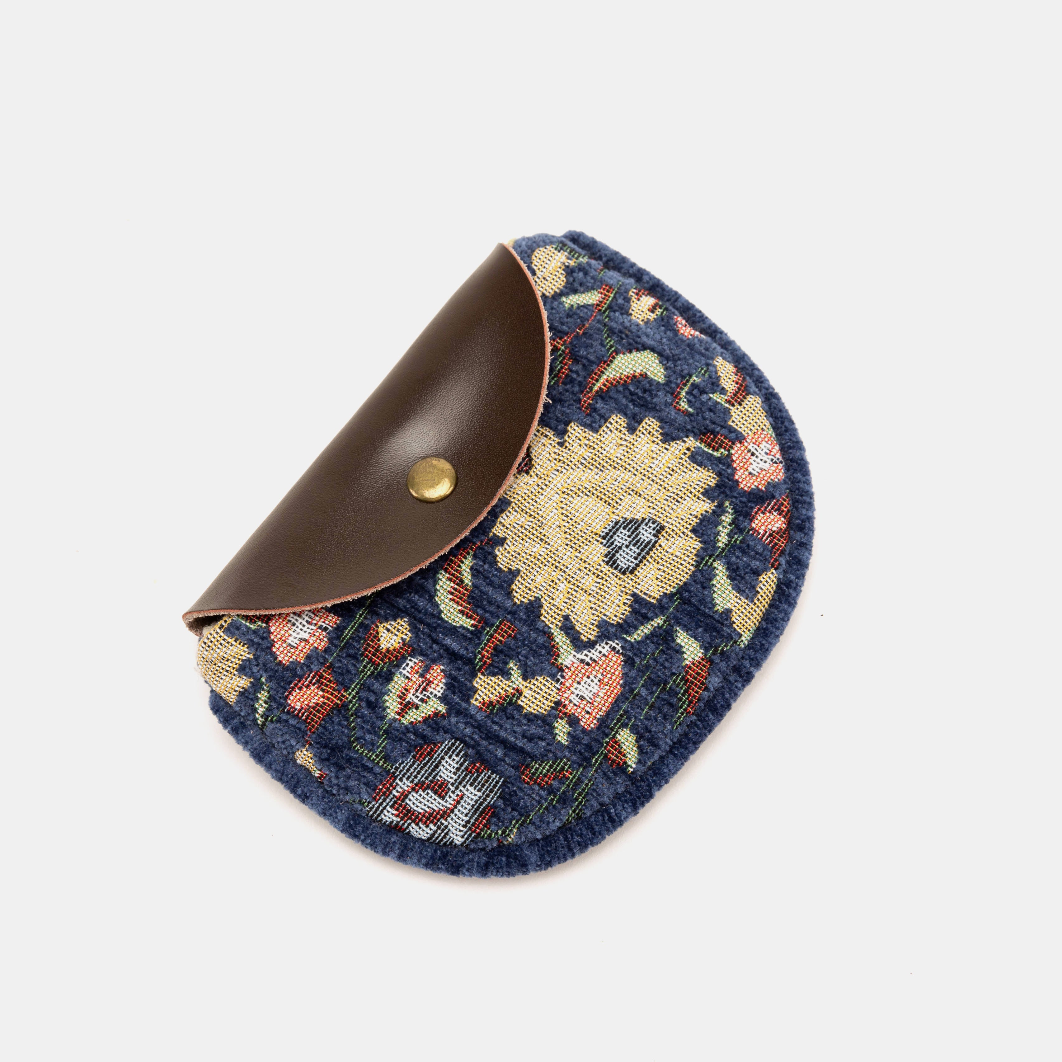 Oriental Pattern Rosary Bag Carpetbag of America lay flat