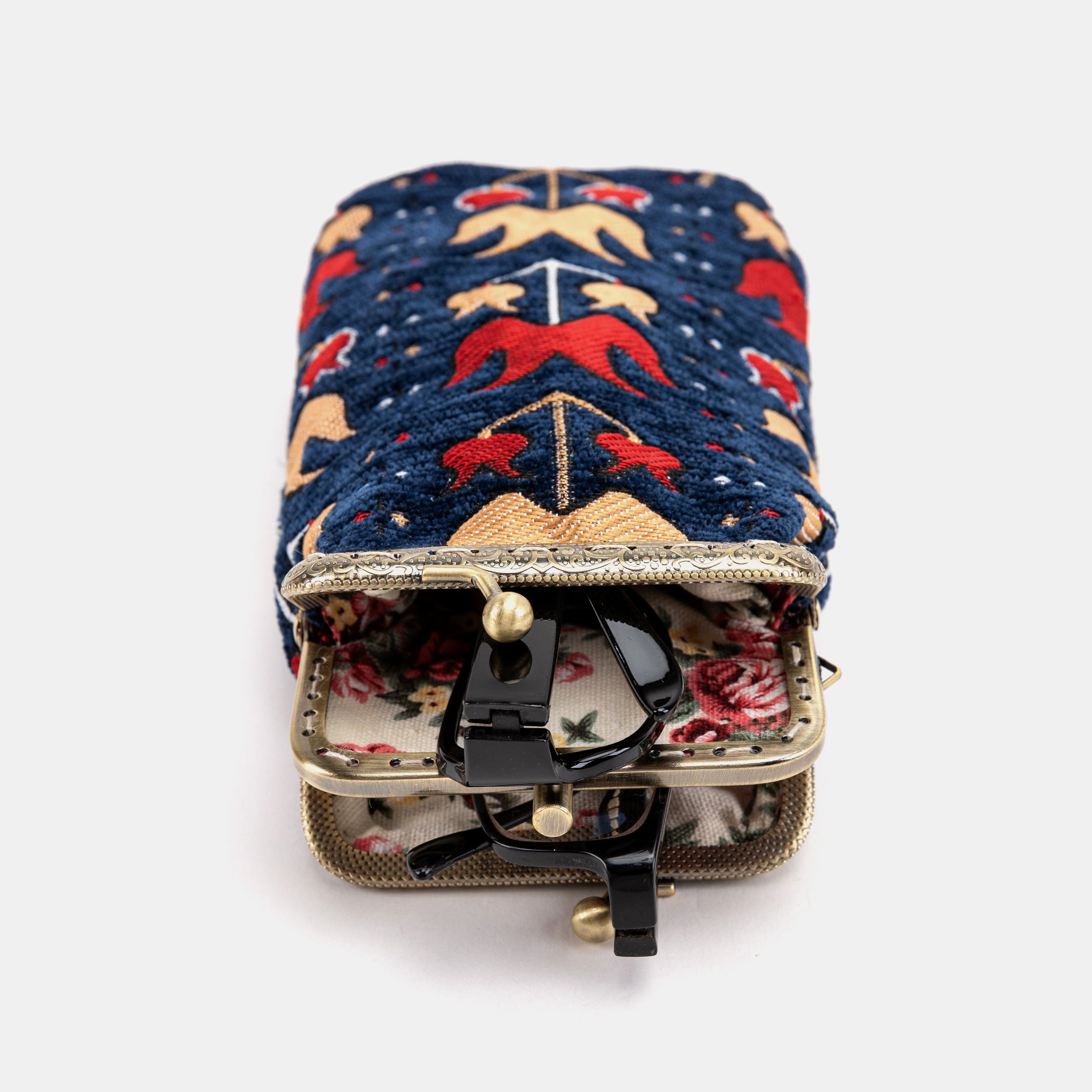 Opium Poppy Carpet Eyeglasses Case of America Opening forward