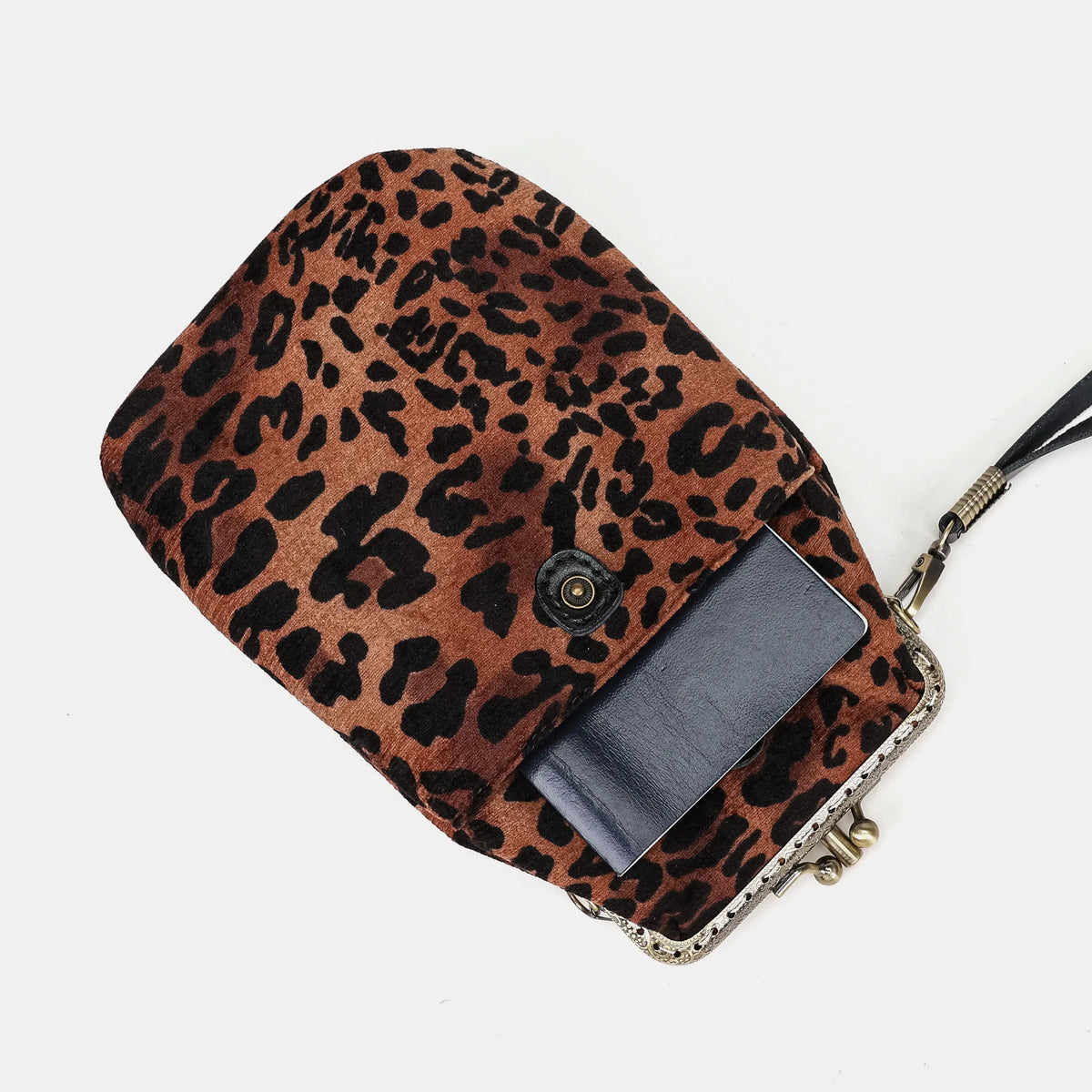 Leopard Classic Carpet Phone Case Carpetbag of America exterior pocket