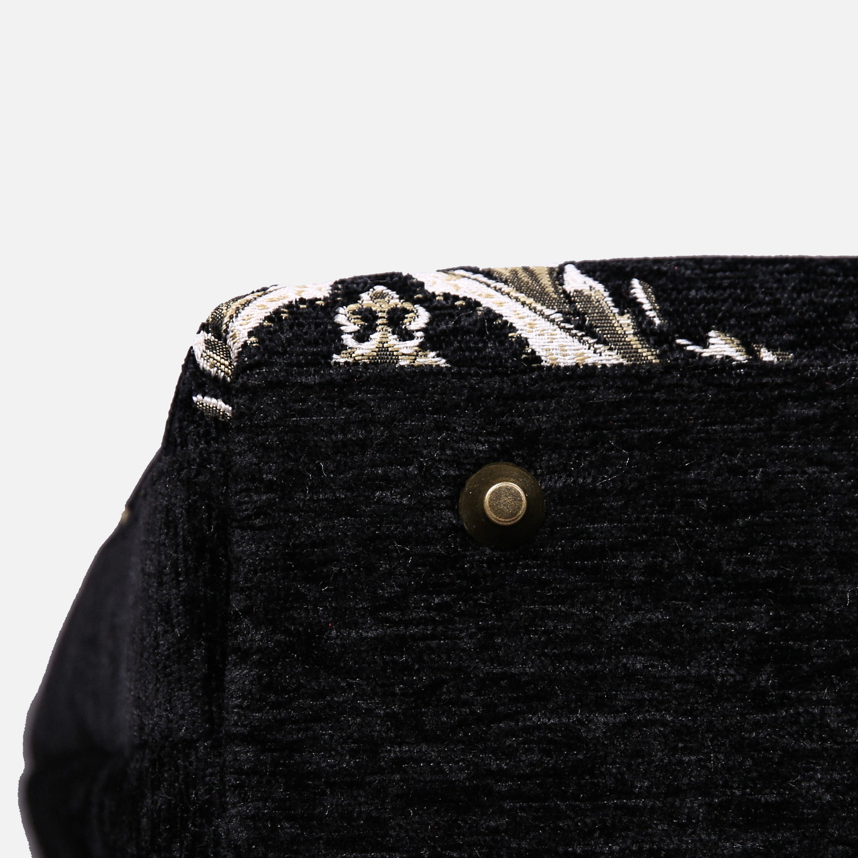 Eternal Elegance Blk carpet bag MCW Handmade-7