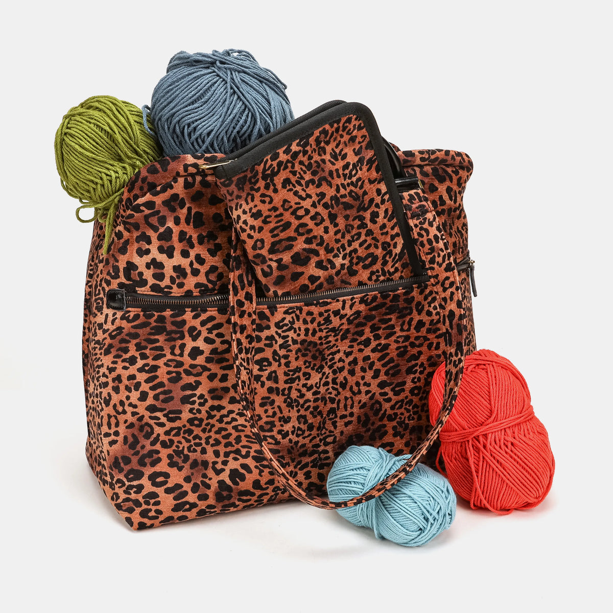 Leopard Classic Knitting Project Bag Carpetbag of America small with needle case