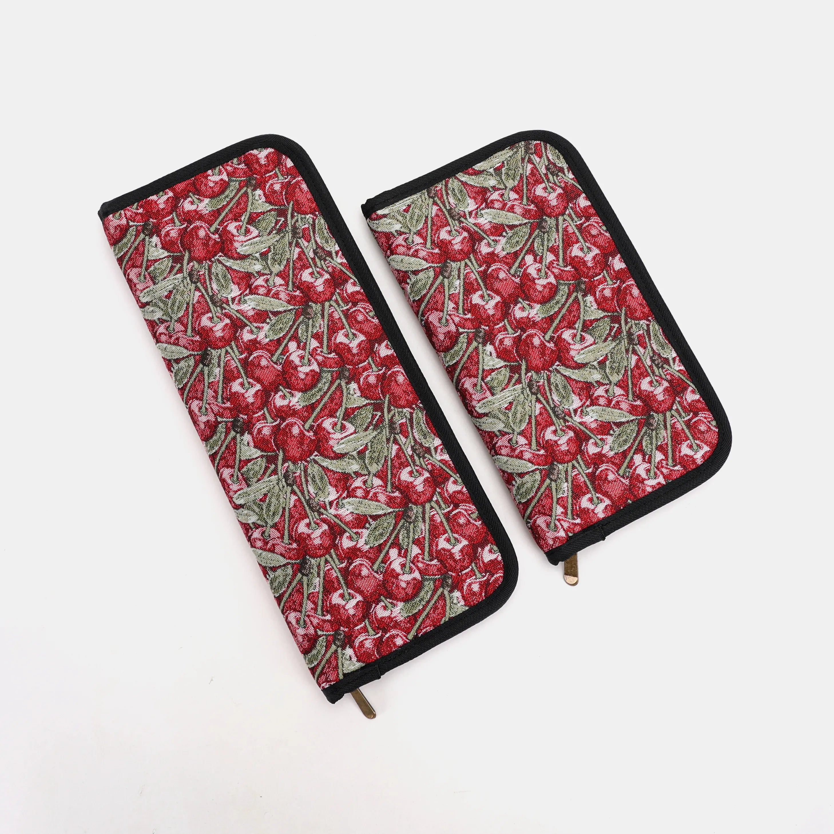 Needle Case Carpet Fabric Cherry Cascade large and small main