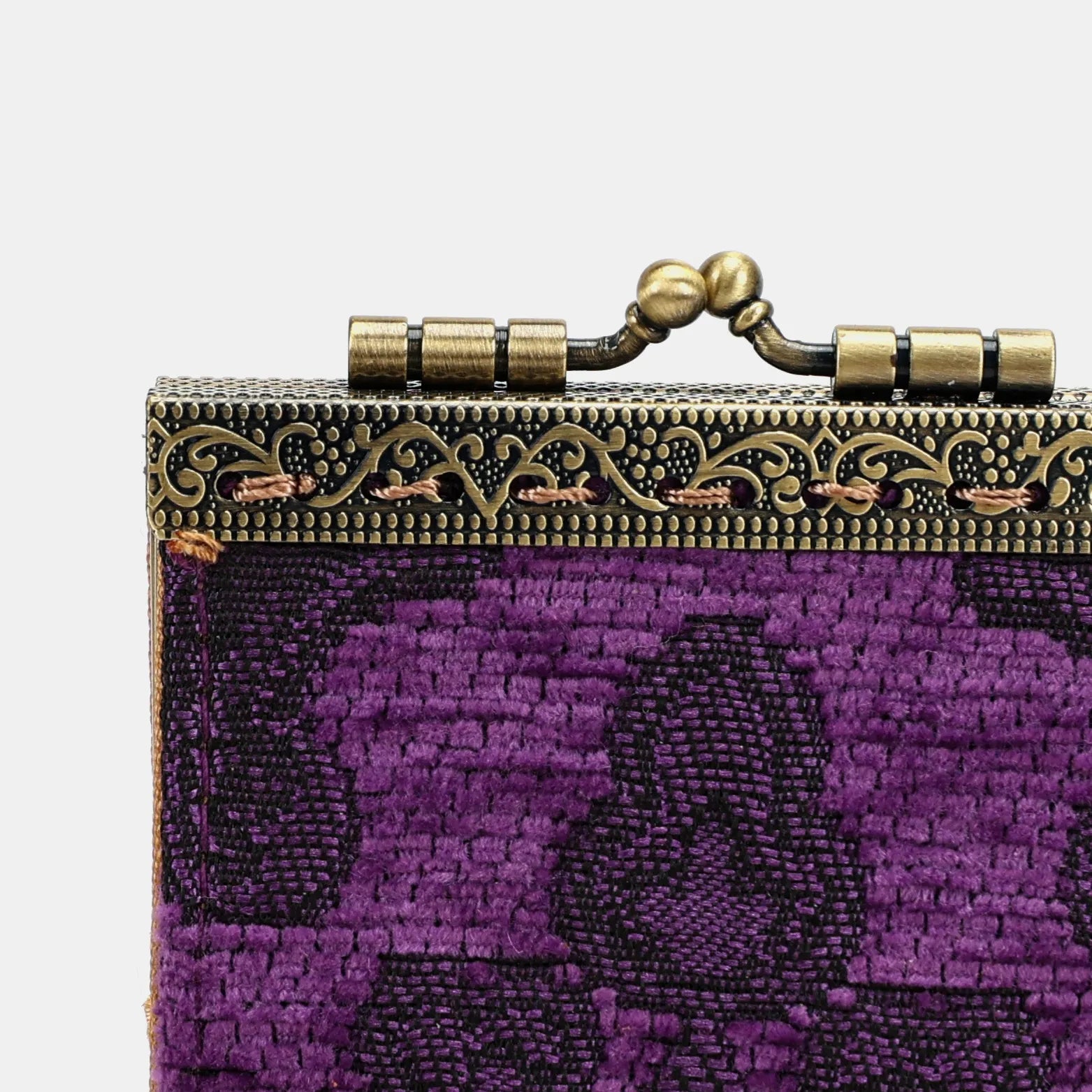 Victorian Blossom Purple Card Wallet Carpetbag of America 11 slots details