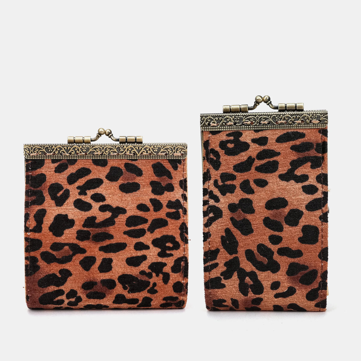 Leopard Classic Card Wallet Carpetbag of America main
