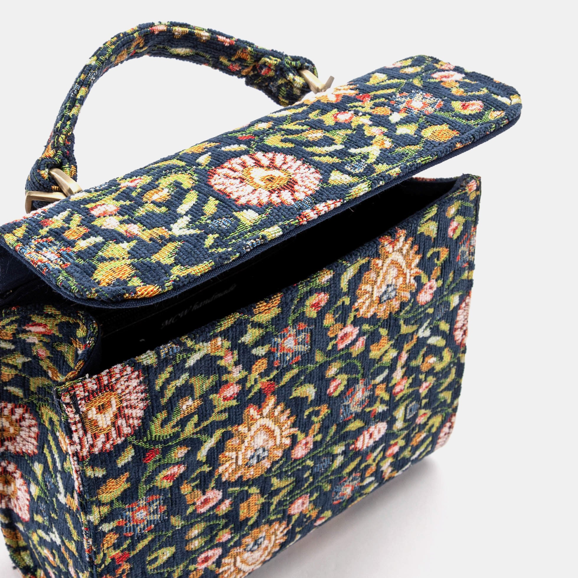 Oriental Navy Flap Satchel Carpetbag of America opening