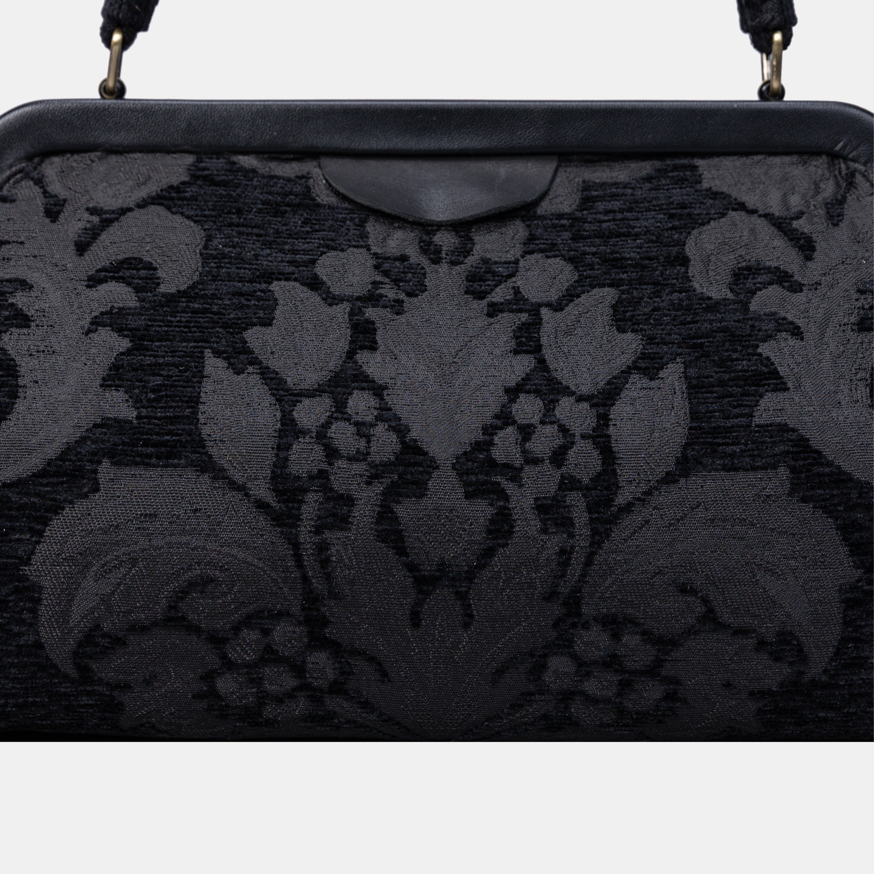 Victorian Blossom Black/Black Shoulder Bag