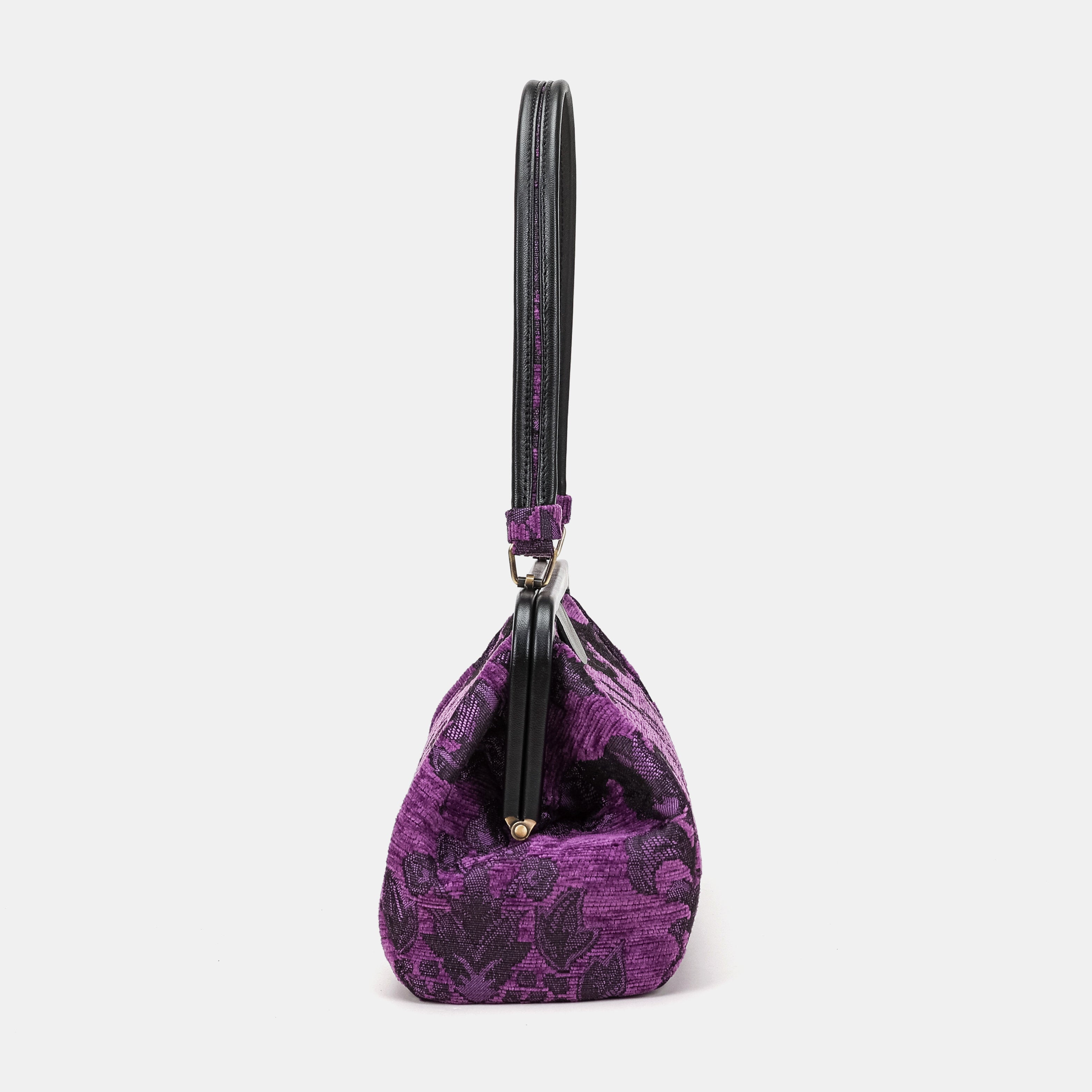 Victorian Blossom purple Shoulder Bag Carpetbag of America side
