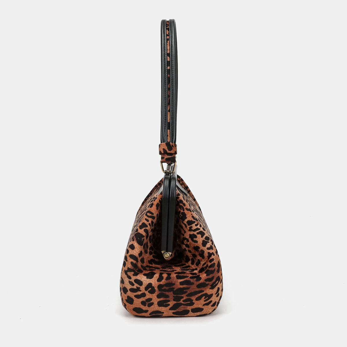 Leopard Classic Shoulder Bag Carpetbag of America side