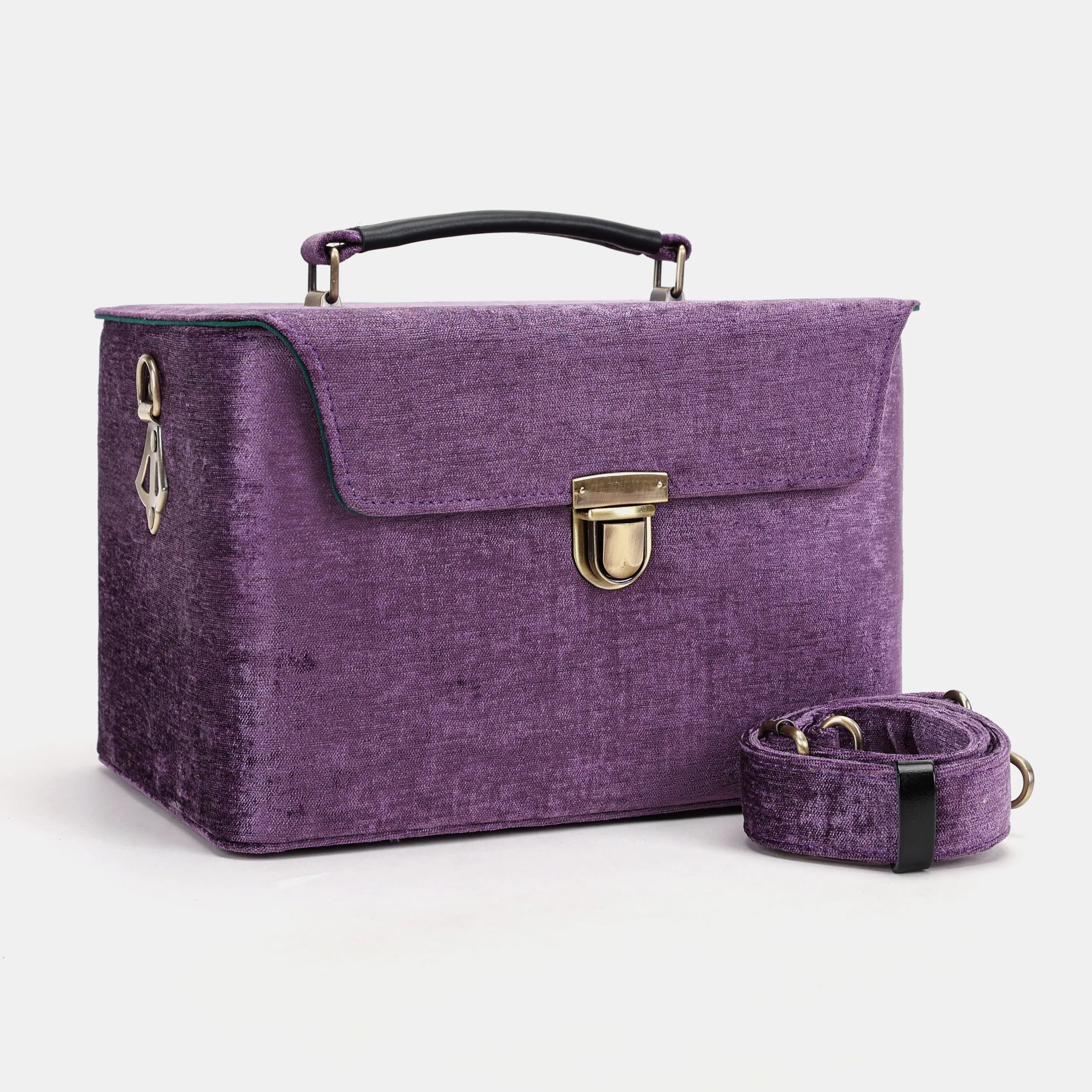 Solid Purple Josephine Large Train Case of America with shoulder strap