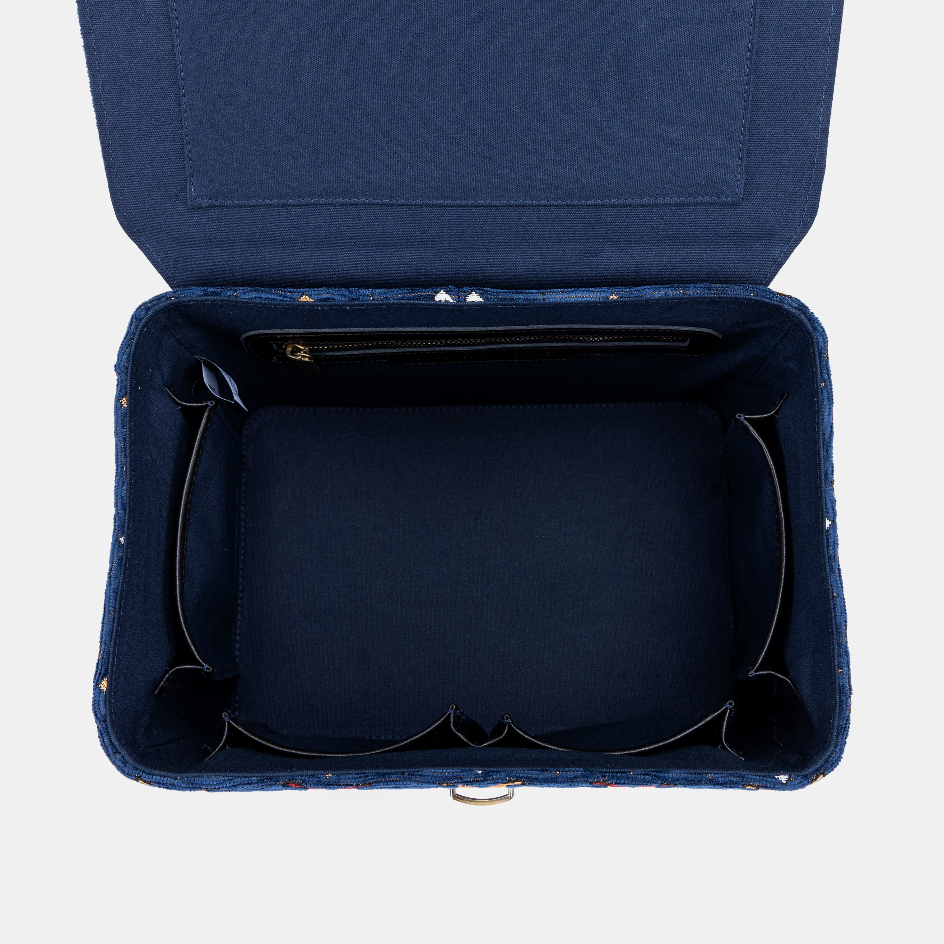 Poppy Bloom Josephine Large Train Case of America inside