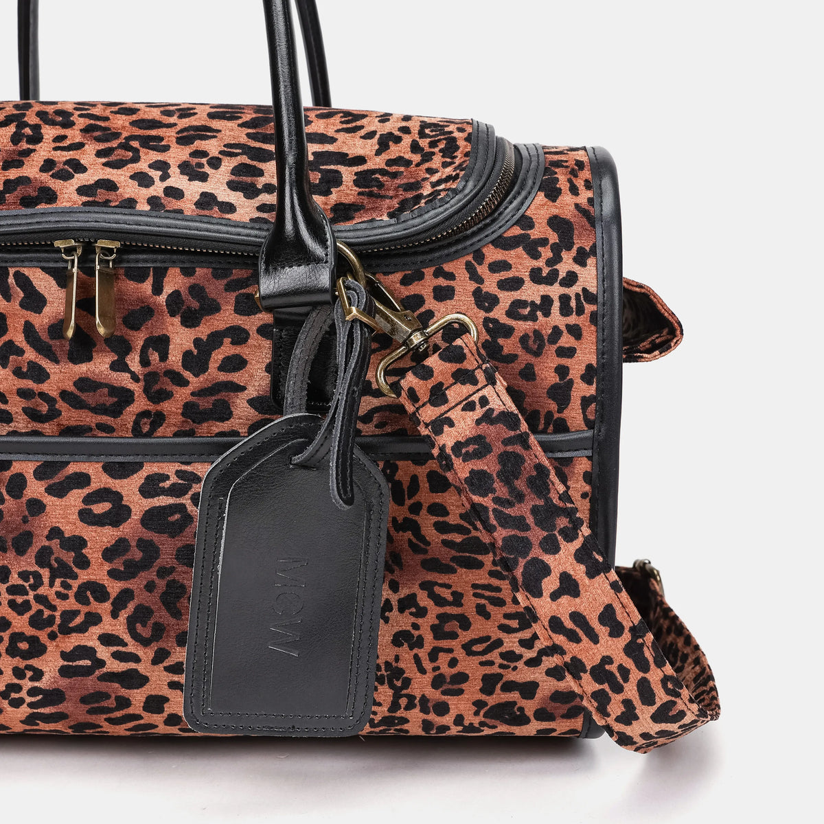 Travel Dog Carrier Bag Leopard Classic Carpetbag of America details