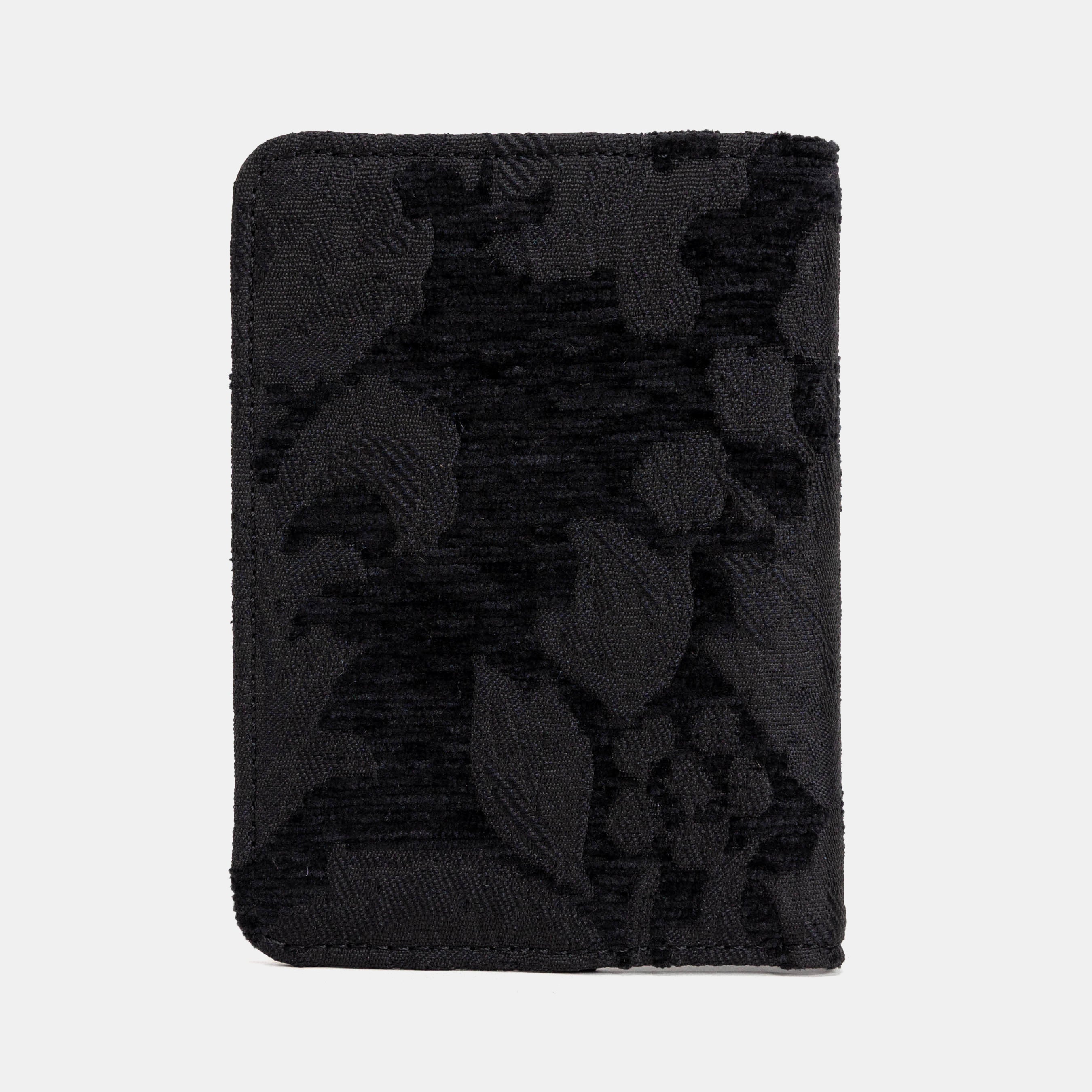 Victorian Blossom Black/Black  Passport Cover