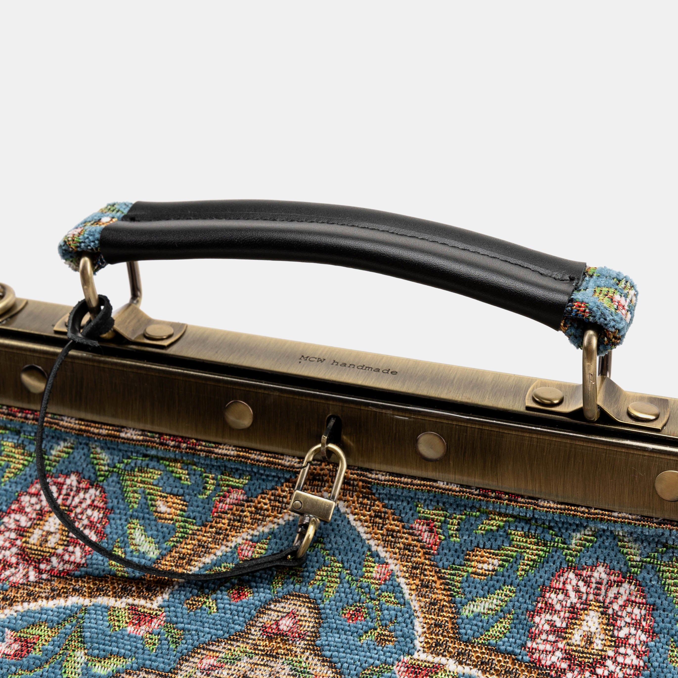 Oriental Blue Genevieve Carpet Gladstone Bag logo