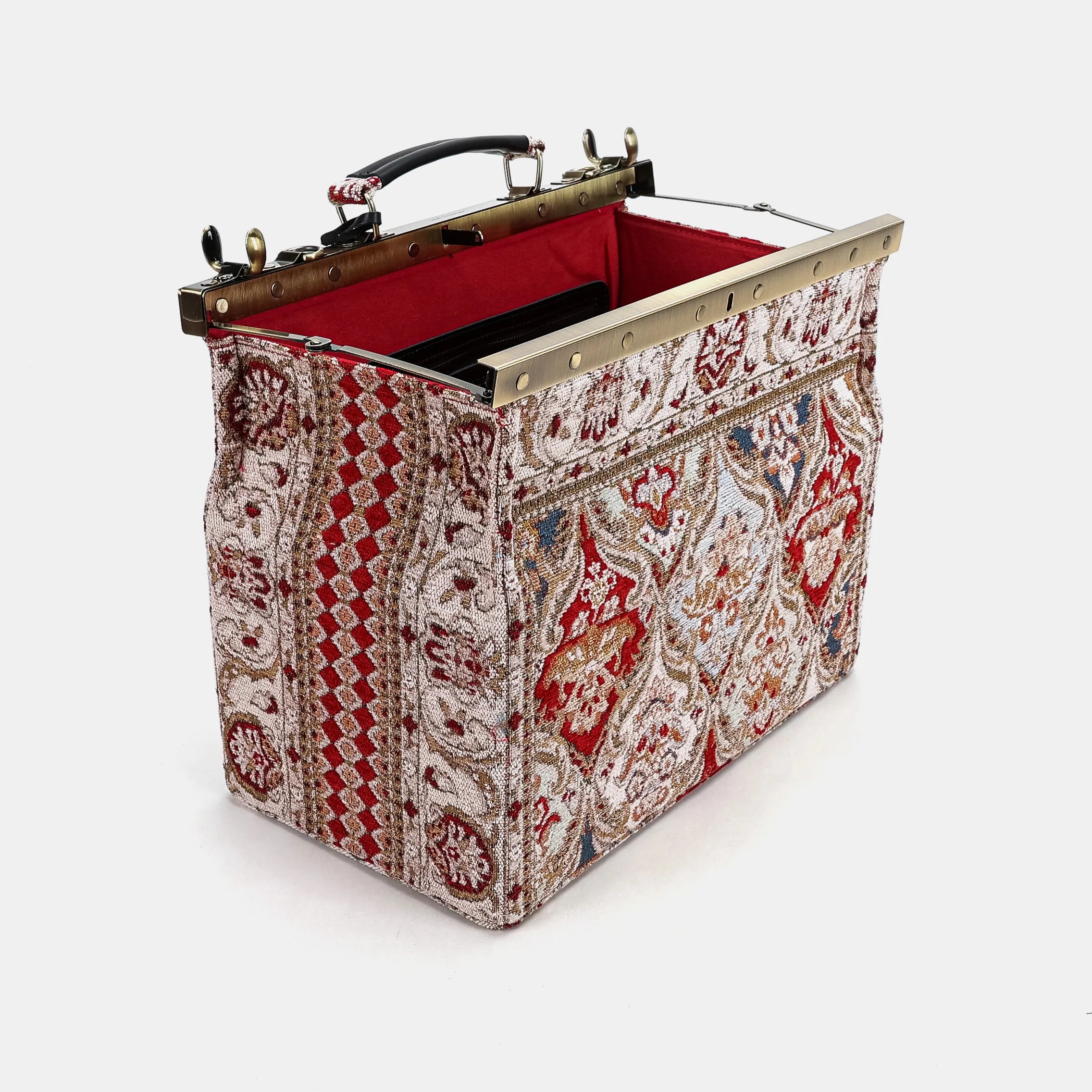 Golden Age Red Genevieve Carpet Gladstone Bag of America open standing