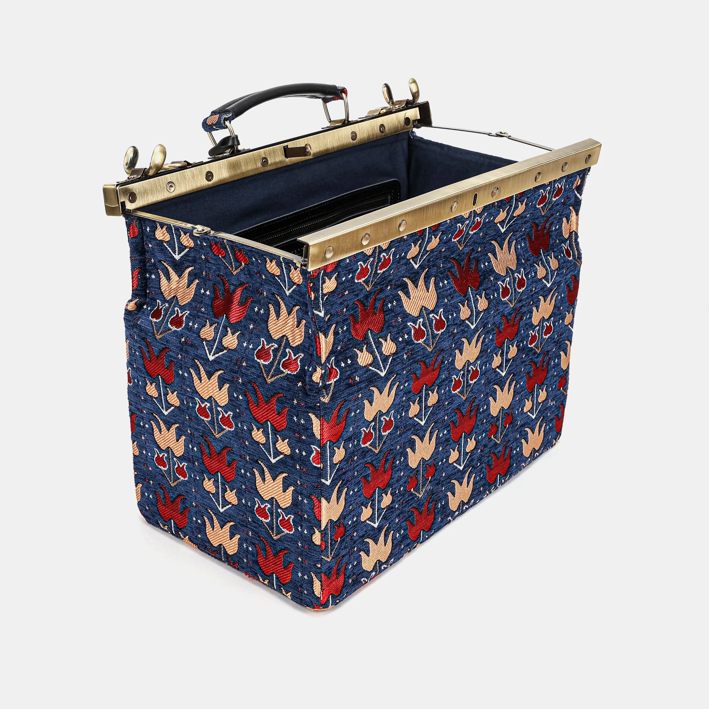 Poppy Bloom Genevieve Gladstone Carpet Doctor Bag of America open and stand